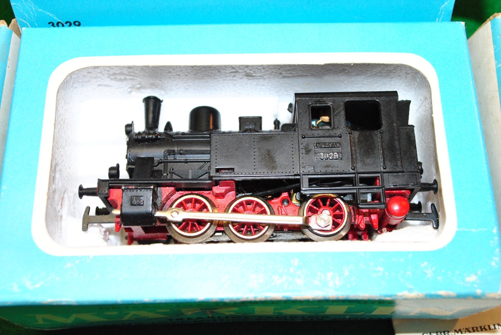 Marklin 3029 HO DB BR 30 0-6-0 Steam Locomotive 3029 Analog AC. Runs well!