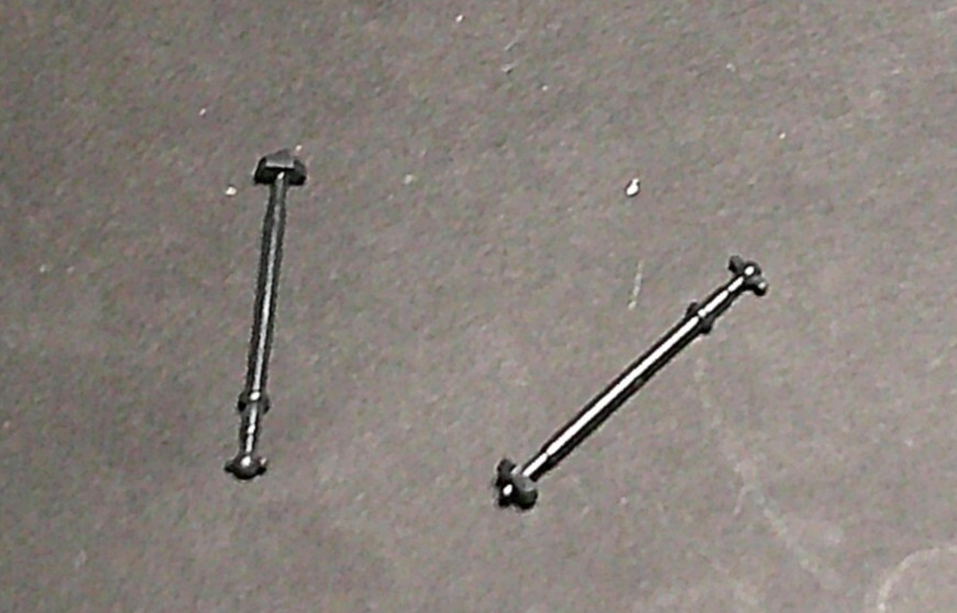 Ho Atlas KATO Deisel locomotive Dash 9? driveshaft pair