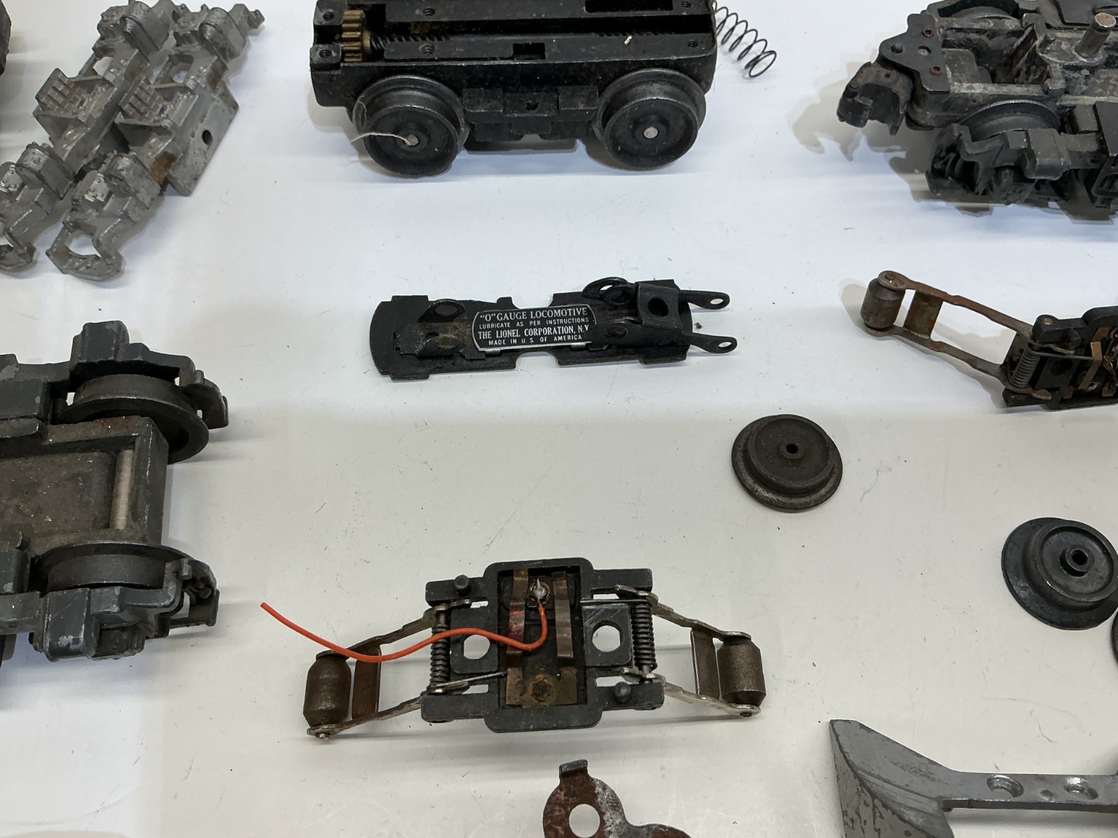 LIONEL ASSORTED F3 TRUCK PARTS