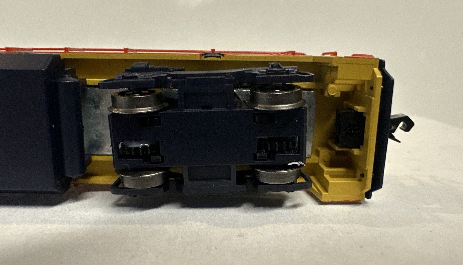 Atlas N Scale C&O Chessie System B30-7 Diesel Locomotive Engine #8238