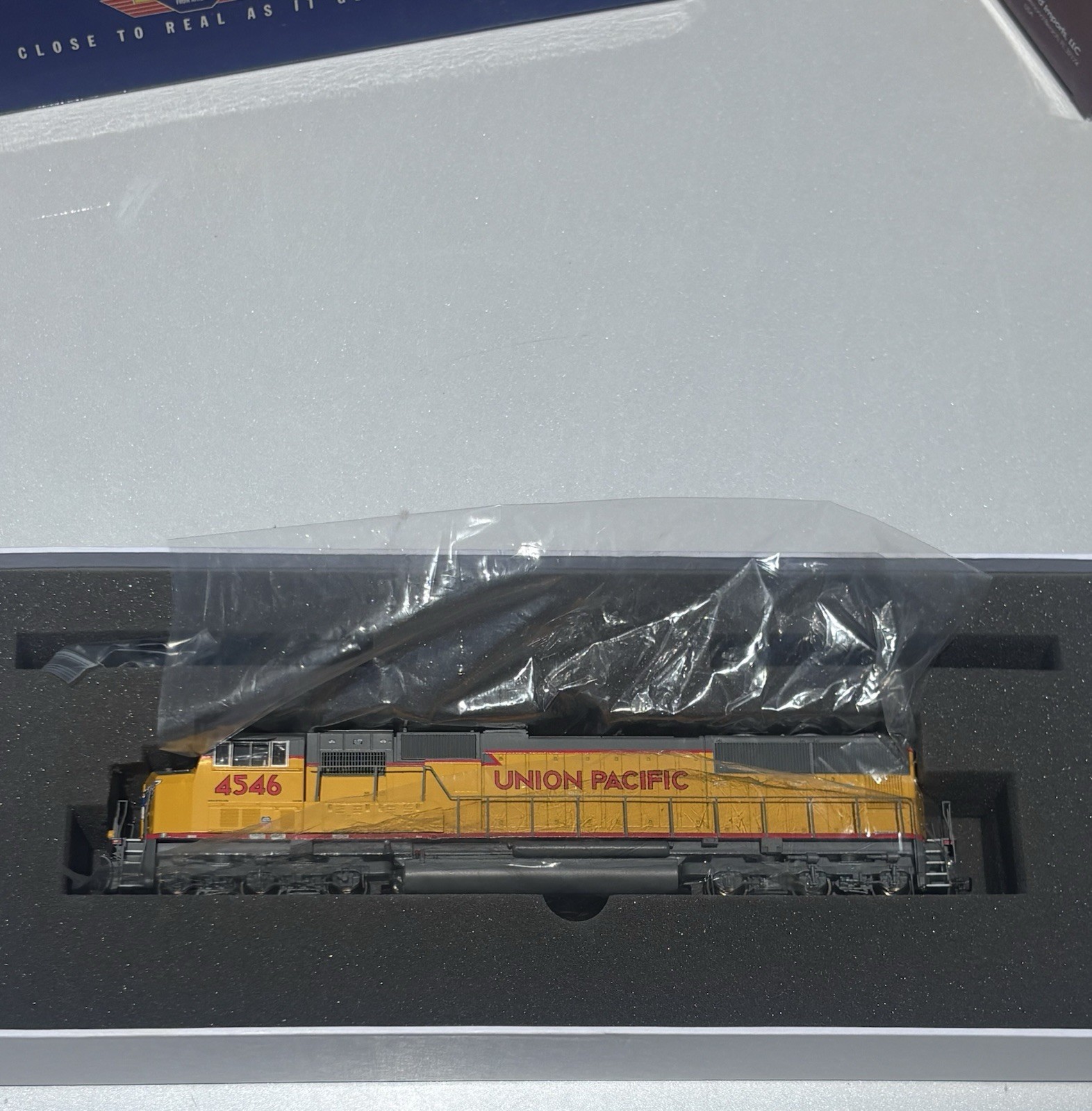 Athearn Genesis HO Union Pacific SD70M #4546 Digital/DC DCC Lights G6169