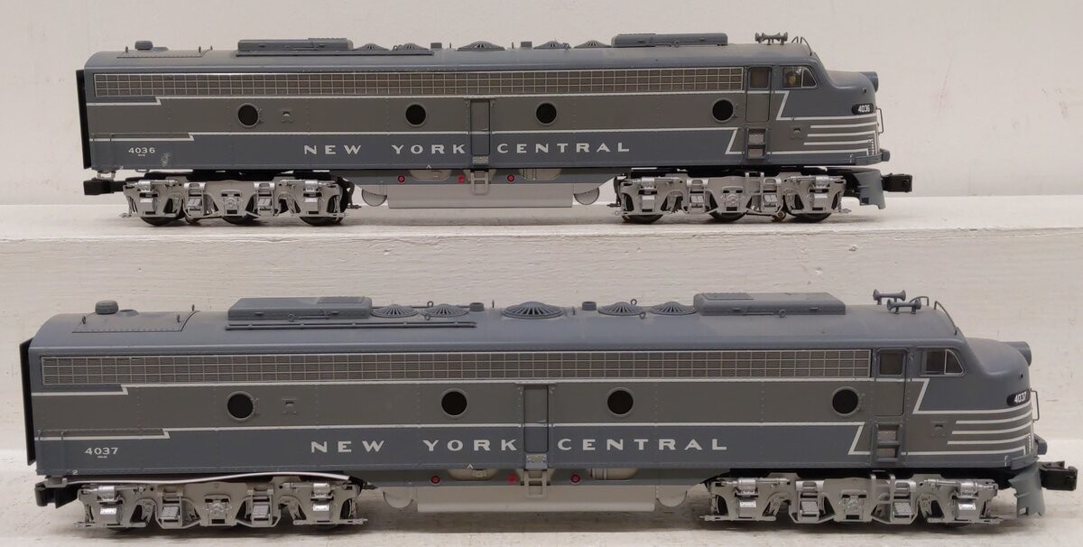 Lionel 6-84088 O LEGACY New York Central AA E8 Diesel Locomotive Set #4036/4037