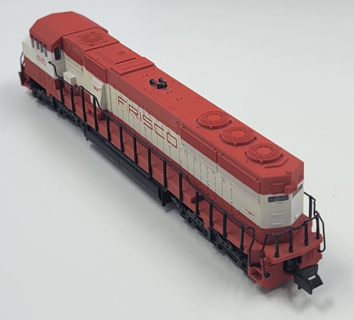 Atlas N Scale SD-60M Triclops Frisco #4685 Diesel Locomotive