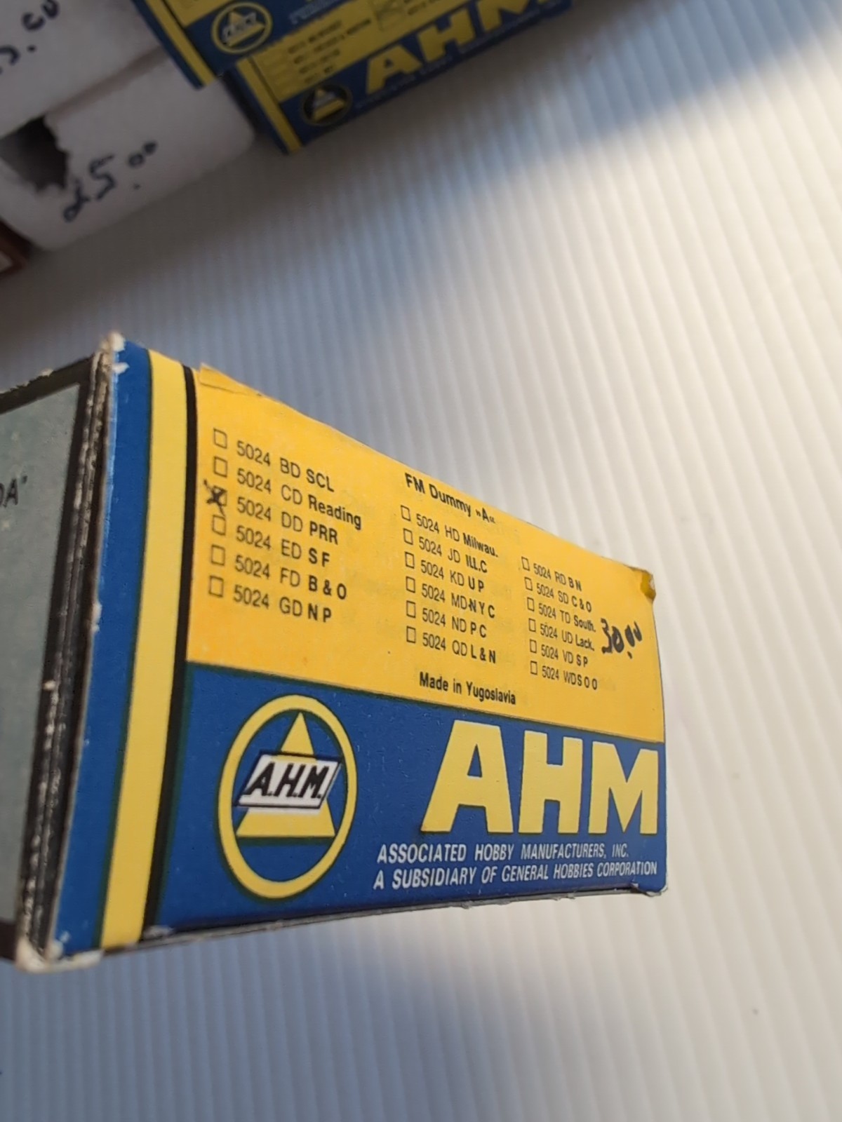 AHM Tempo HO Pennsylvania Fairbanks-Morse Dummy A Unit Diesel Locomotive #5024DD
