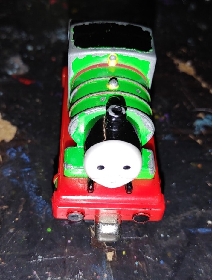 2002 Thomas & Friends – Percy Magnetic Diecast Train – Many Thomas Trains Avail