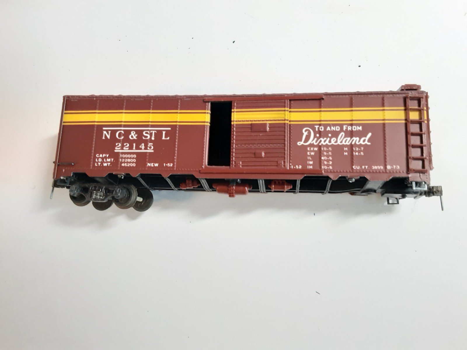 Vtg Lot Of 8 Box Cars, Tanker Cars, Flat Cars, Gondola See Description (4)