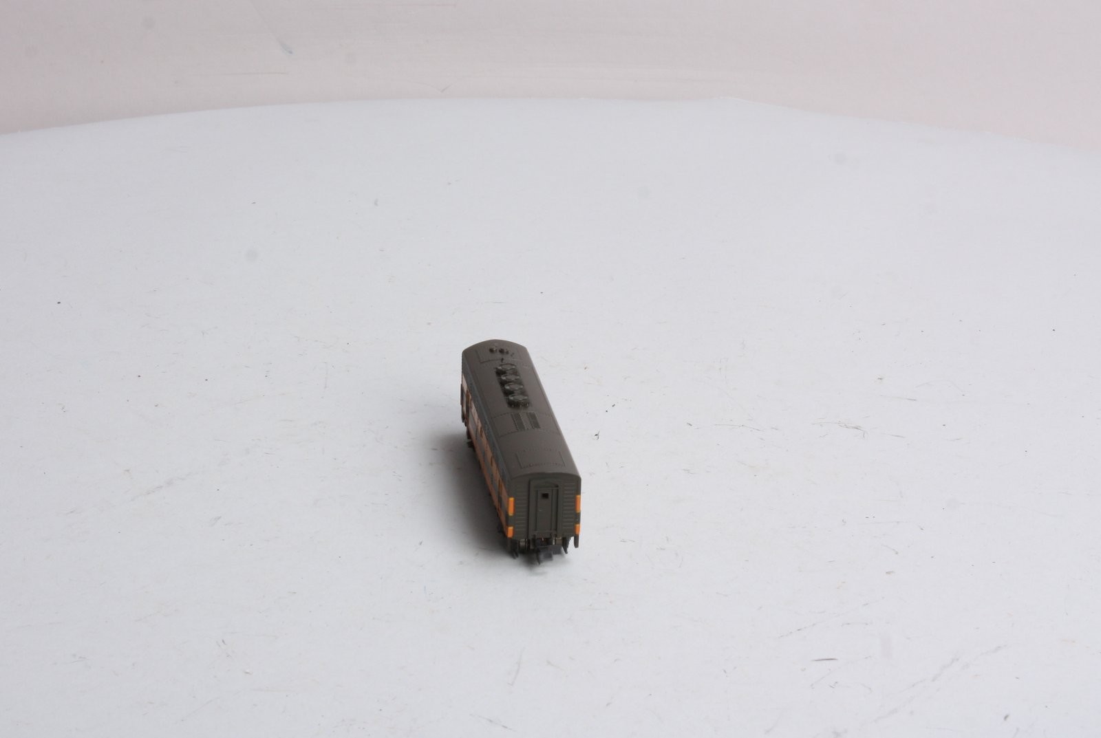 Kato 176-191 N Scale Great Northern F3B Powered Diesel Phase II LN/Box