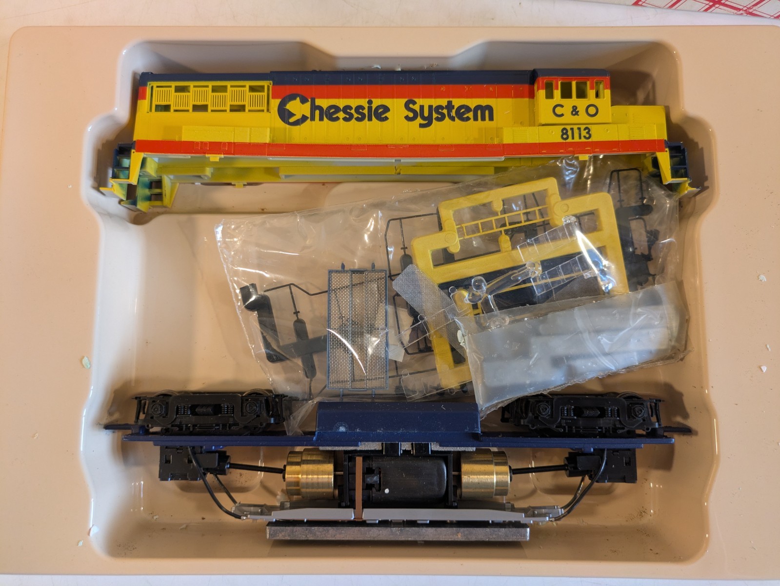 HO GE U25B Phase II Chessie DC Kit NIB NOS # 7165