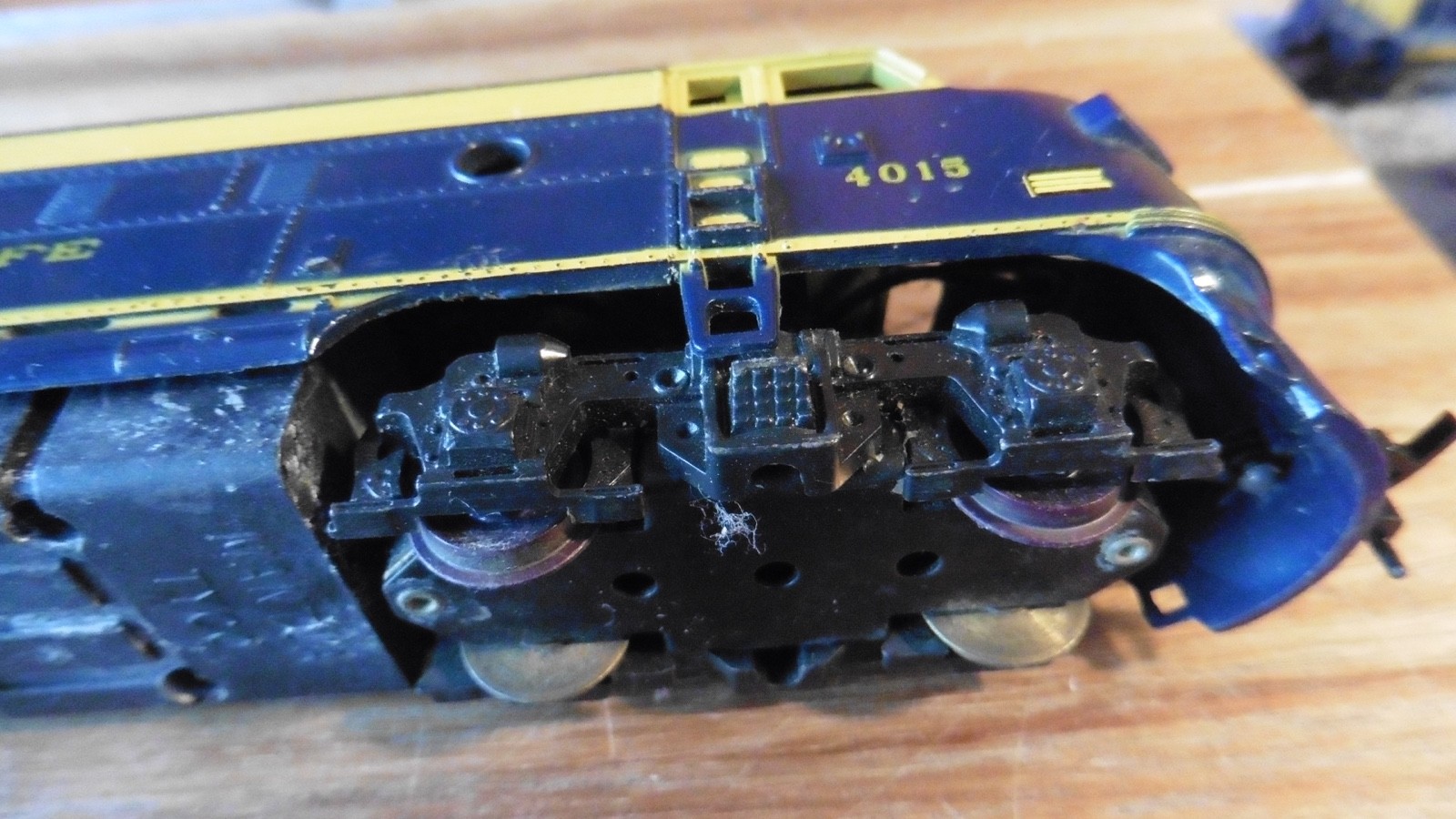 4 Miniature Sante Fe Replica Locomotive Die Cast Trains #4015 #307 #8731 #1762