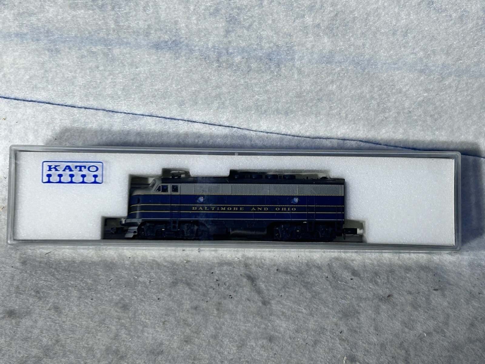Beautiful KATO Baltimore & Ohio RR F-3A Locomotive N Gauge ￼