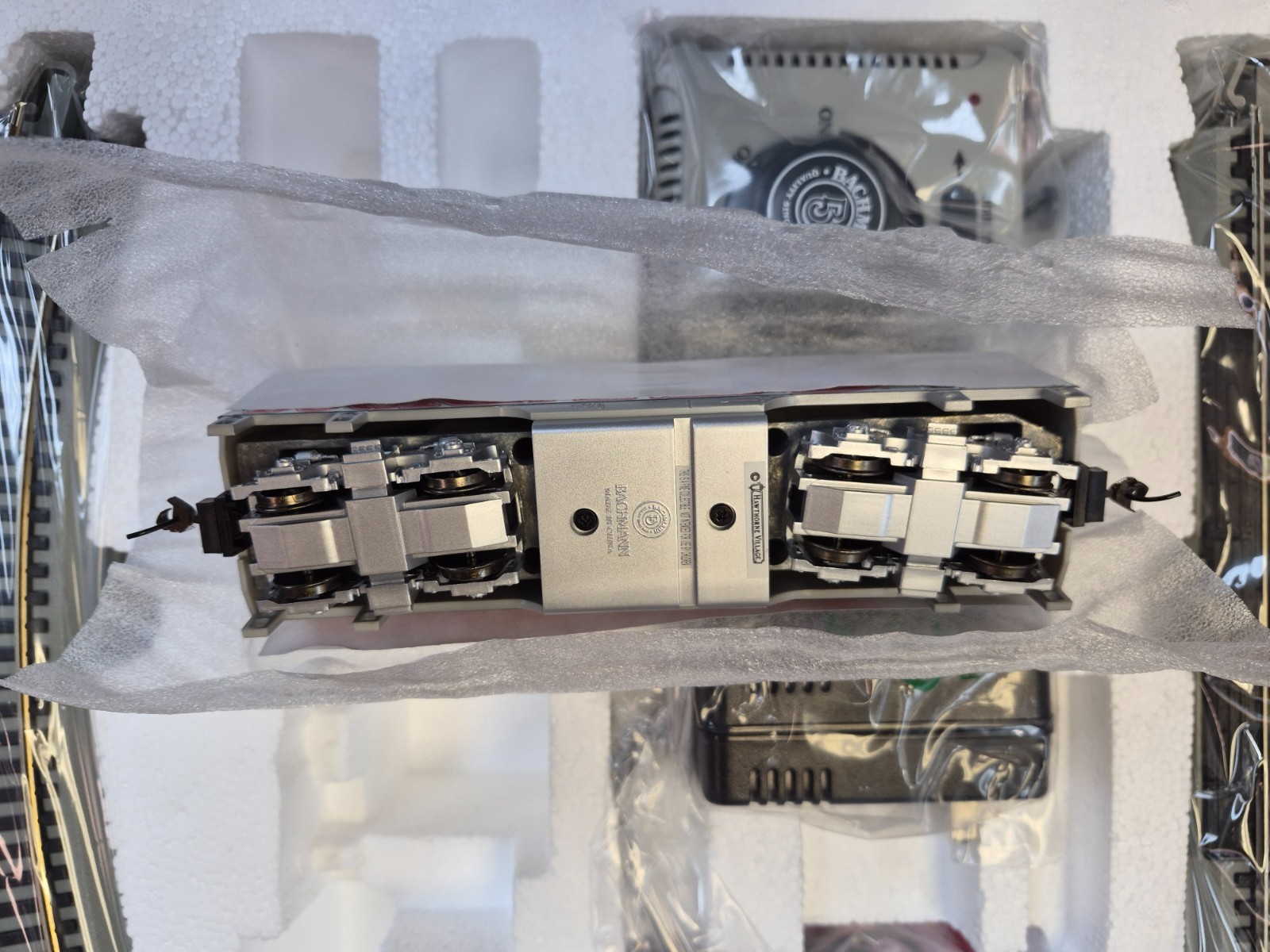 HAWTHORNE VILLAGE HO OHIO STATE BUCKEYES F7-B DUMMY , TRACK, TRANSFORMER SET