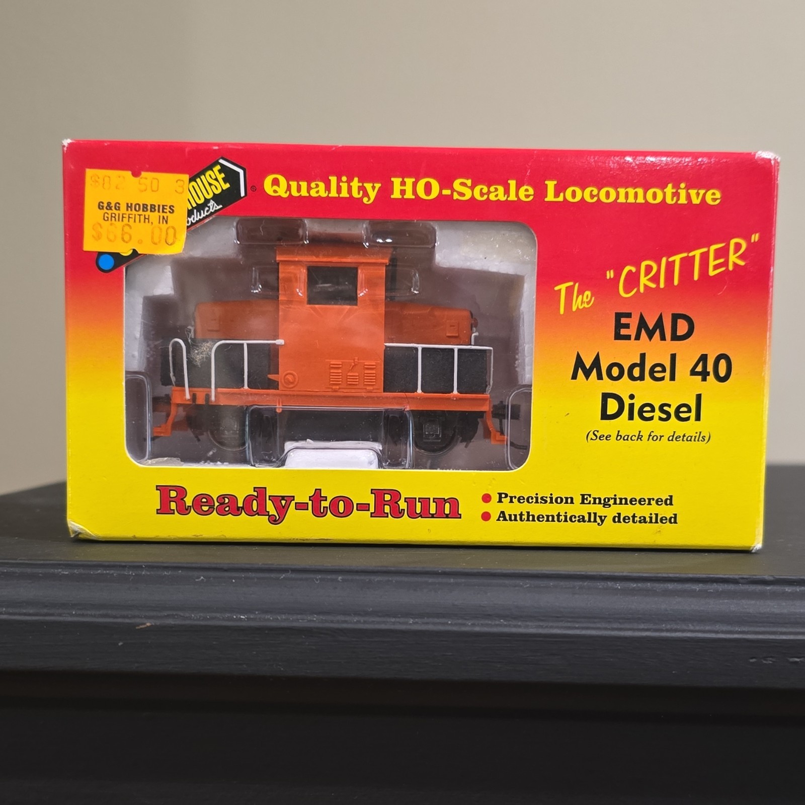 Roundhouse HO EMD Model 40 “The Critter” Diesel #00111 Open Box, never used