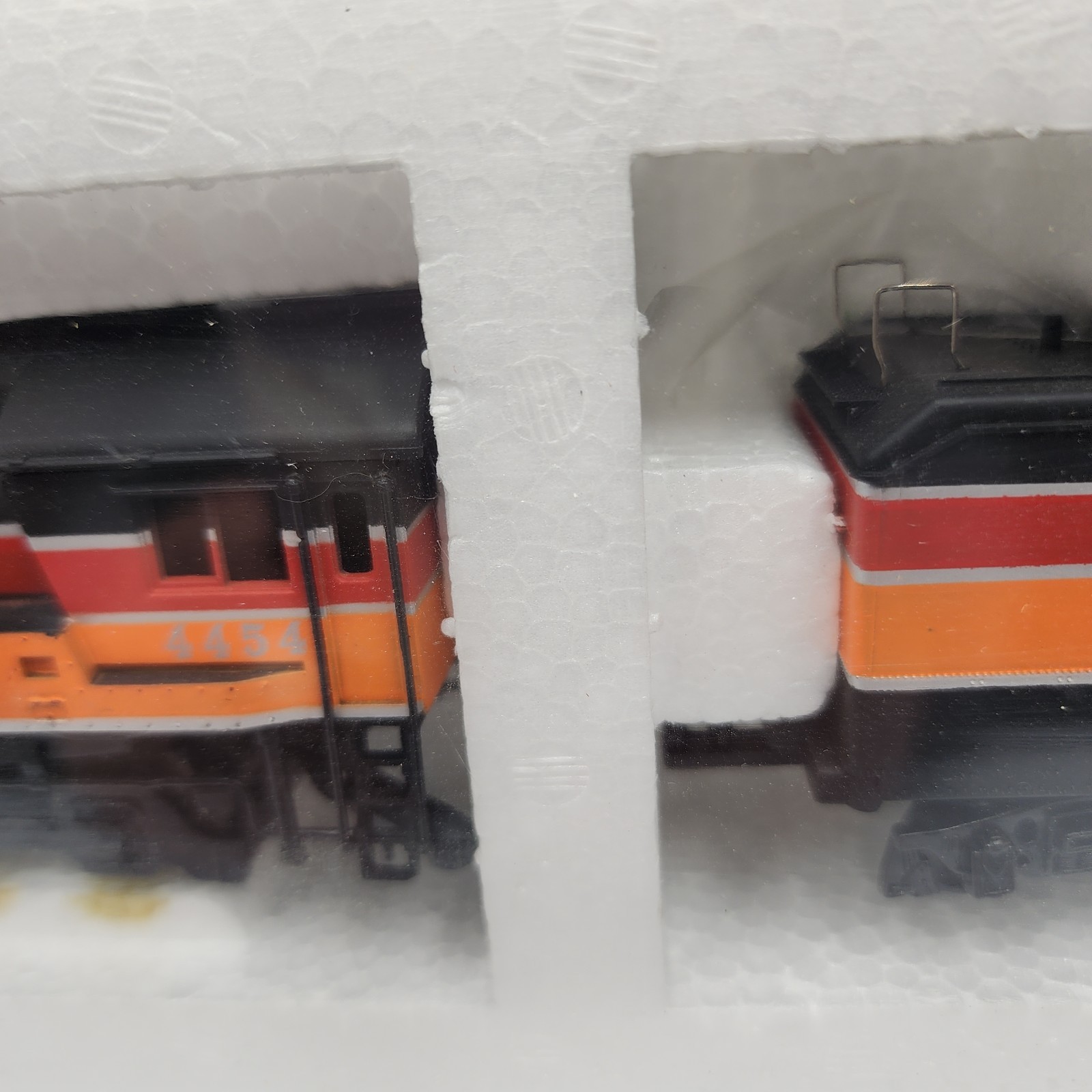 VTG Lionel HO 5-6500 GS-4 SP Daylight 4-8-4 Steam Engine NOS