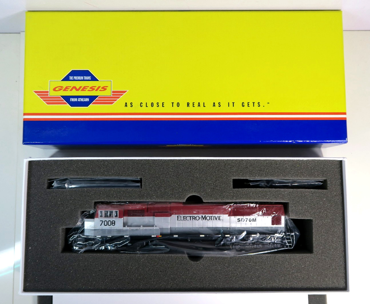 Athearn Genesis HO Locomotive G6122 SD70M EMD Leasing #1 7008 NIB