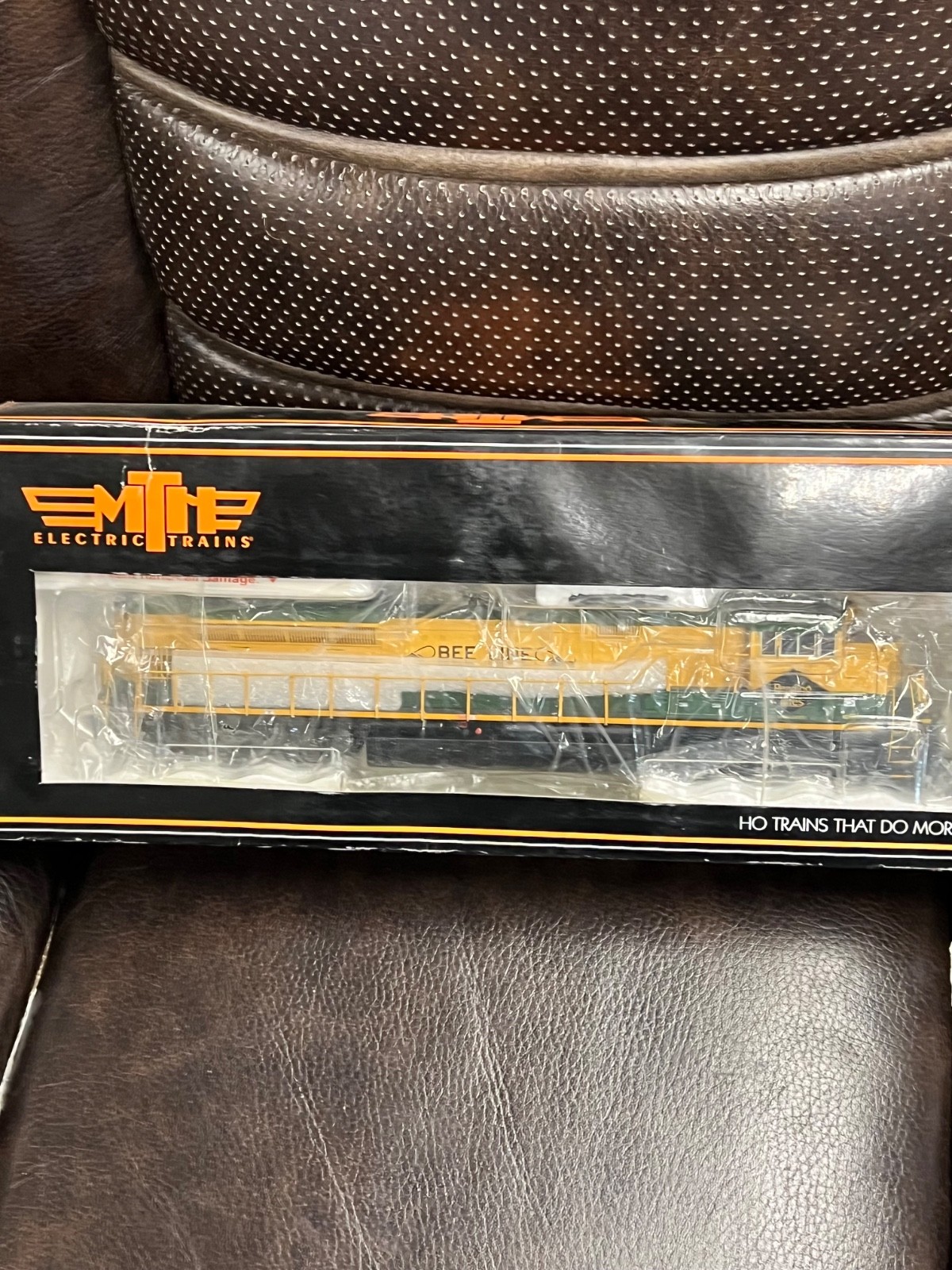 MTH HO #80-2244-0, SD70ACe Diesel Locomotive, Reading (Bee-Line), #1067 DCC Rdy.