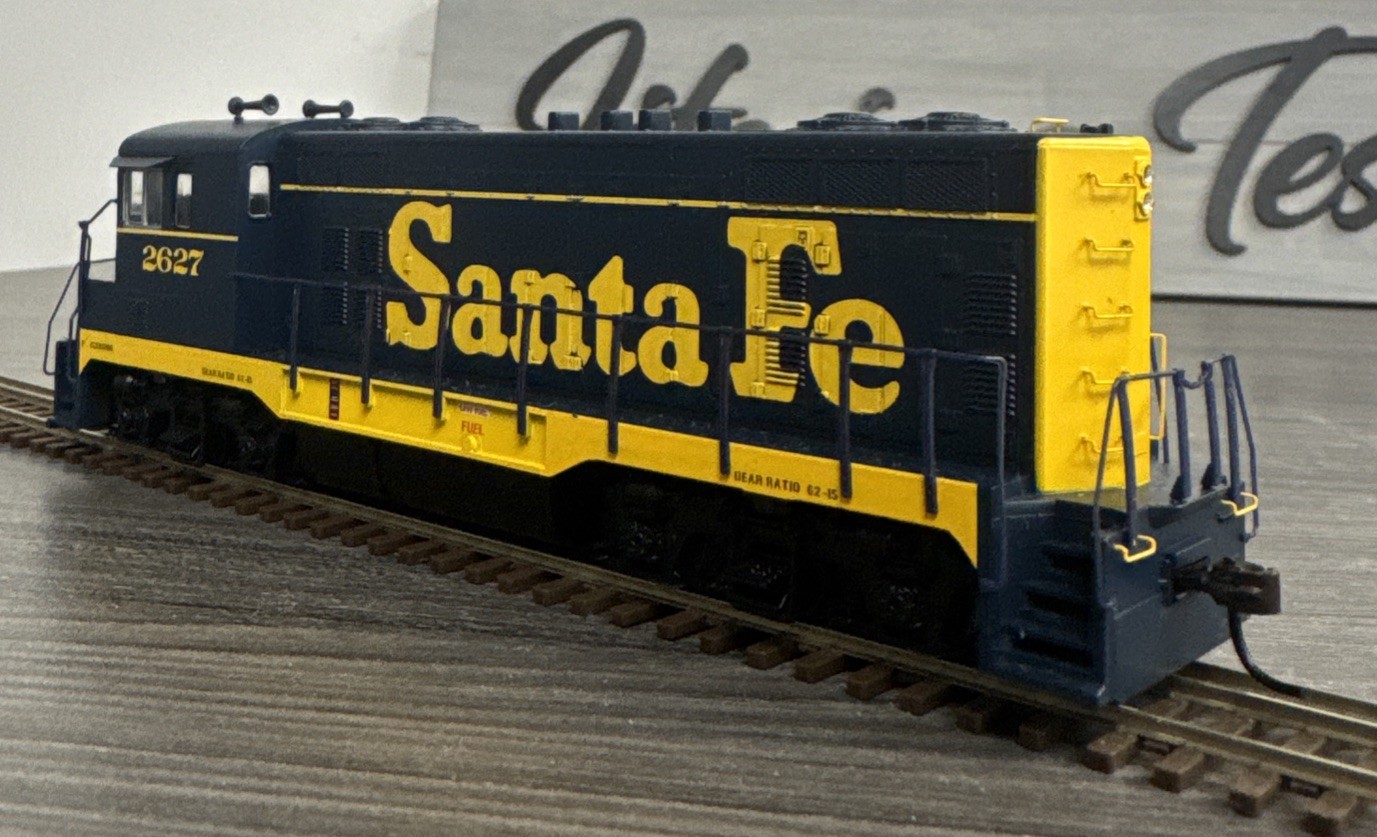 Athearn RTR HO #91531 Santa Fe CF7 #2627 Pinstripe – DCC Ready & LNIB!