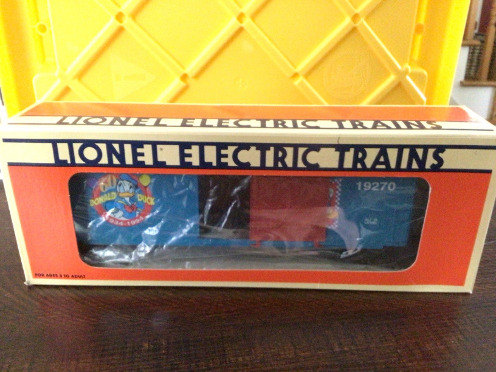 LIONEL DISNEY 1991-1996 MICKEY MOUSE EXPRESS 10 PIECE O/027-GAUGE TRAIN SET C-8