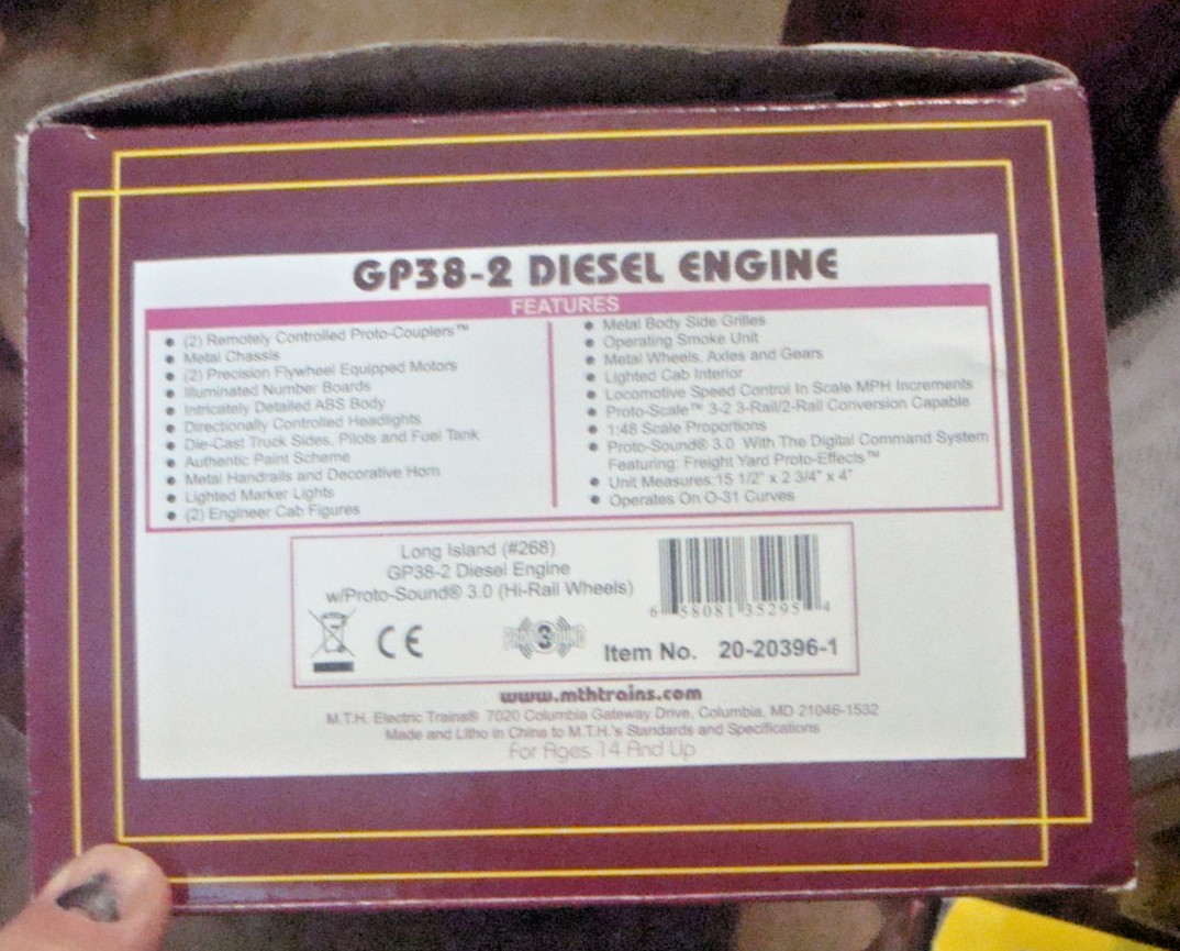 MTH. RAIL KING. LONG ISLAND . GP38-2 DIESEL ENGINE # 267. ITEM 20-20396-1