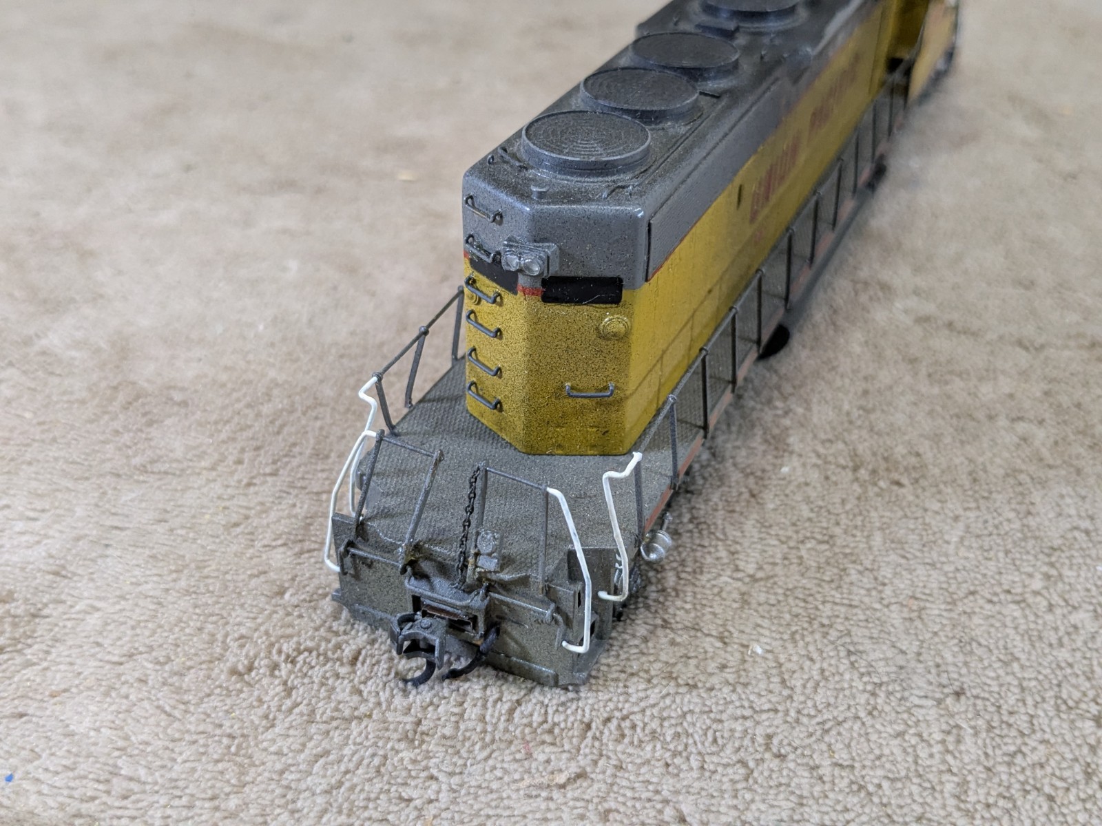 ALCO D-167 EMD SD40-2 Union Pacific KMT 3184 Weathered