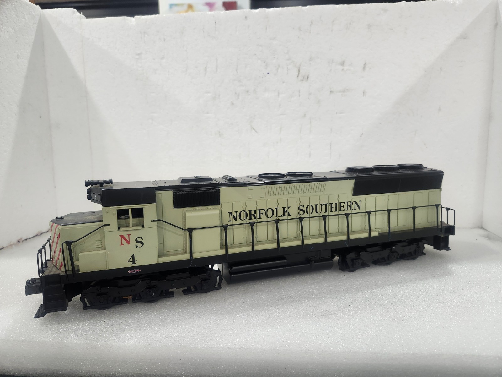 0-27 LOCOMOTIVE ESTATE GIVEAWAY BUY THREE FOR ONE PRICE, PREOWNED