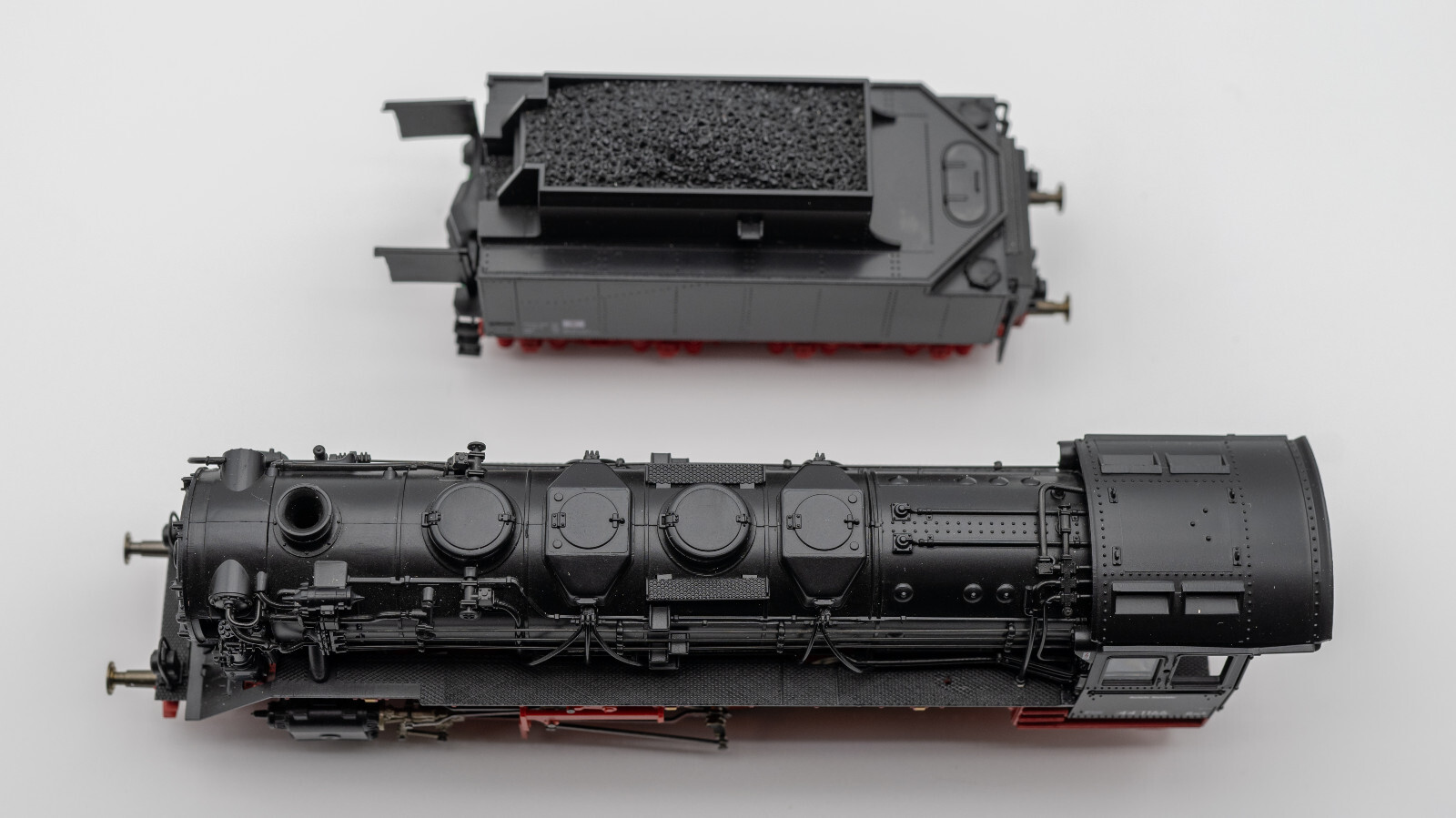Roco 43351 HO Steam Locomotive DRG Class 44 1166 With Detachable Tender