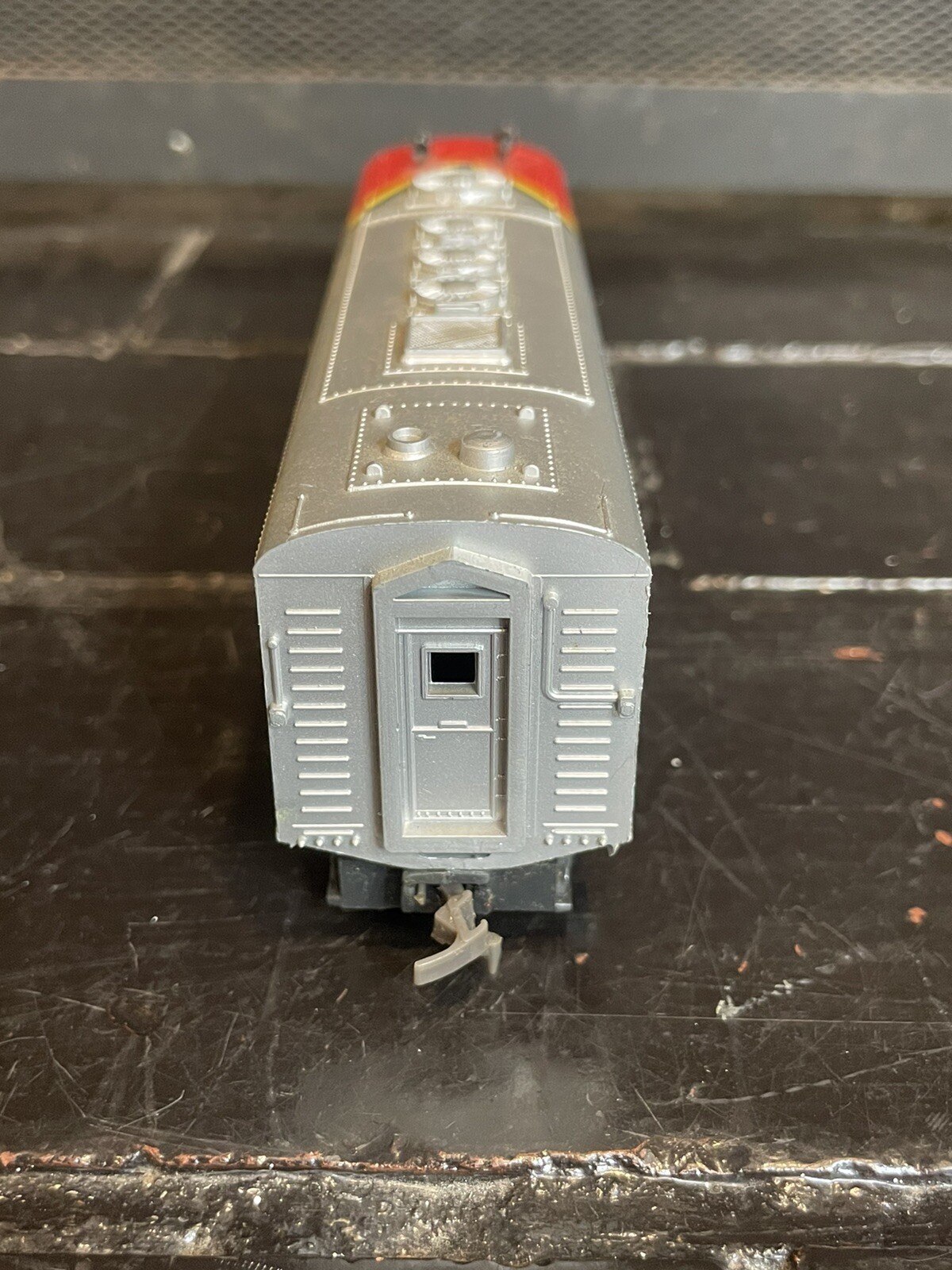 NICE Santa Fe Red/ Silver Play Art Train Engine HO Scale Toy Railroad Locomotive