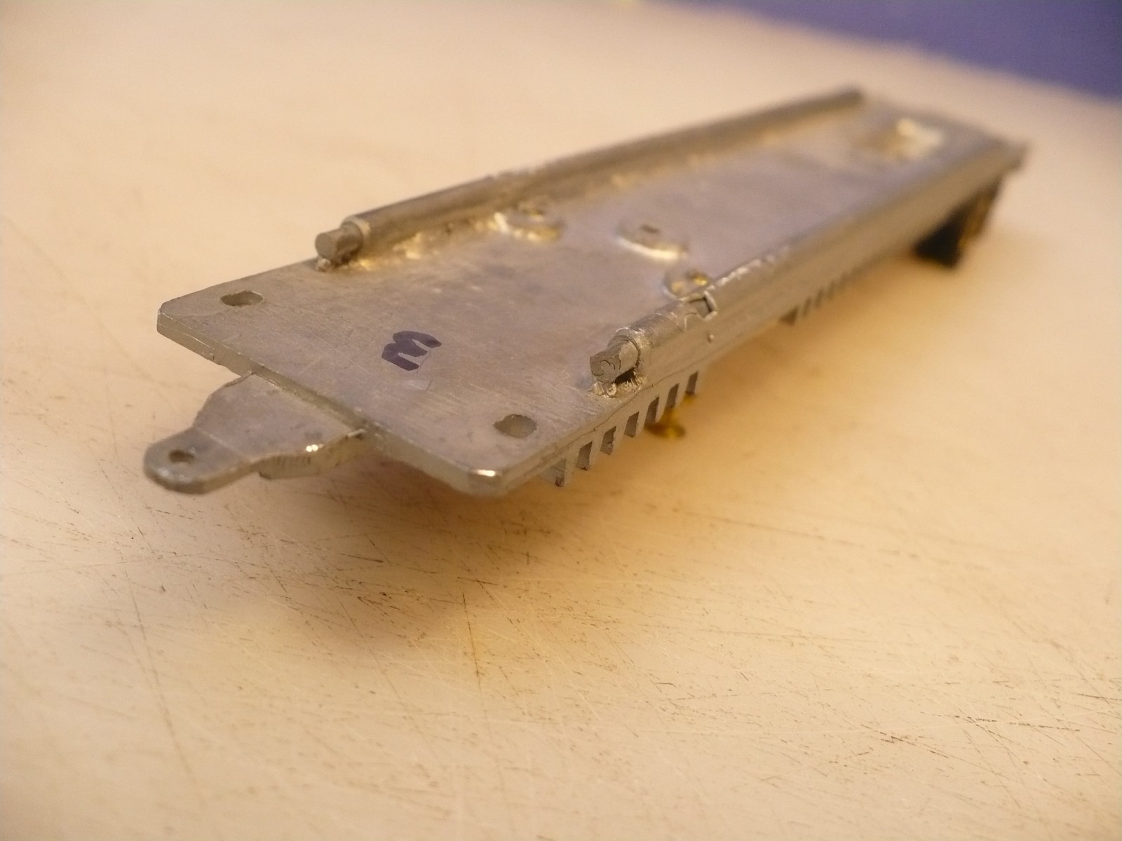 HO Overland RoadRailer Chassis type III U/P
