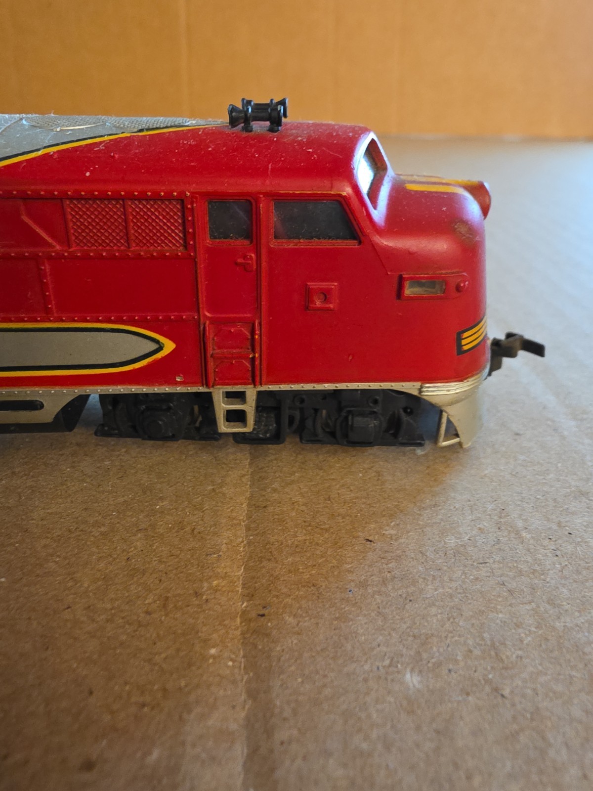 Bachman Locomotive Santa Fe Red War Bonnet