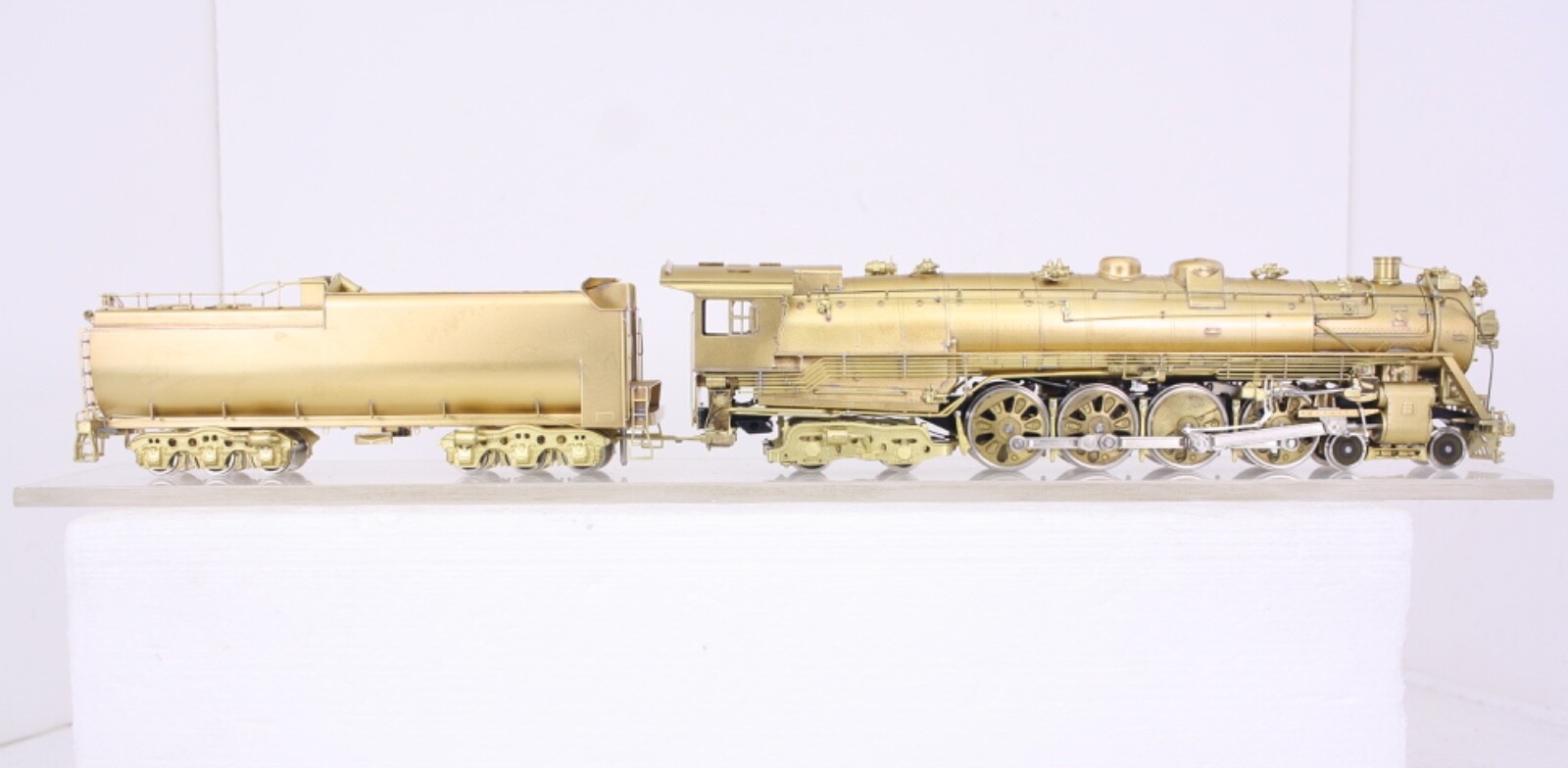 HO Brass Pacific Fast Mail Crown Northern Pacific 4-8-4 Class A-3 Excellent