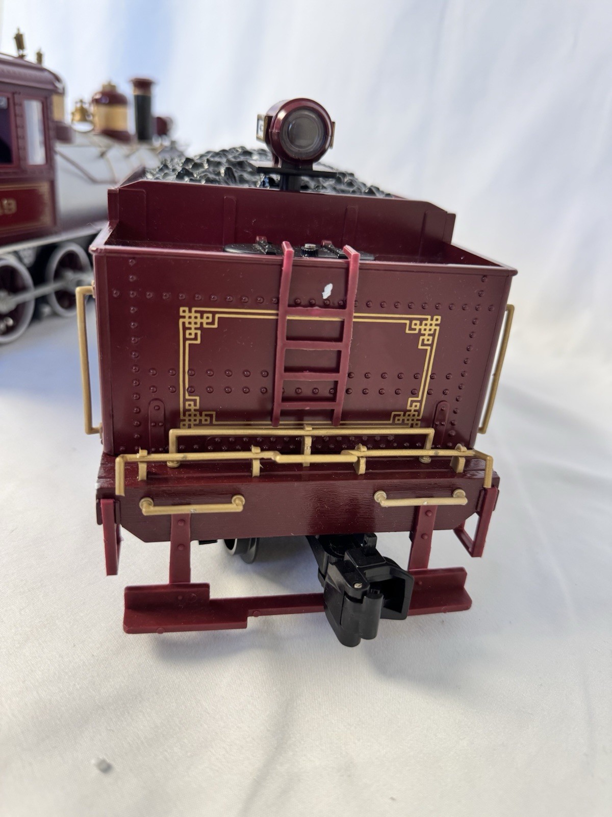 Bachmann Big Hauler Atchison Topeka & Santa Fe Locomotive 49 and Tender
