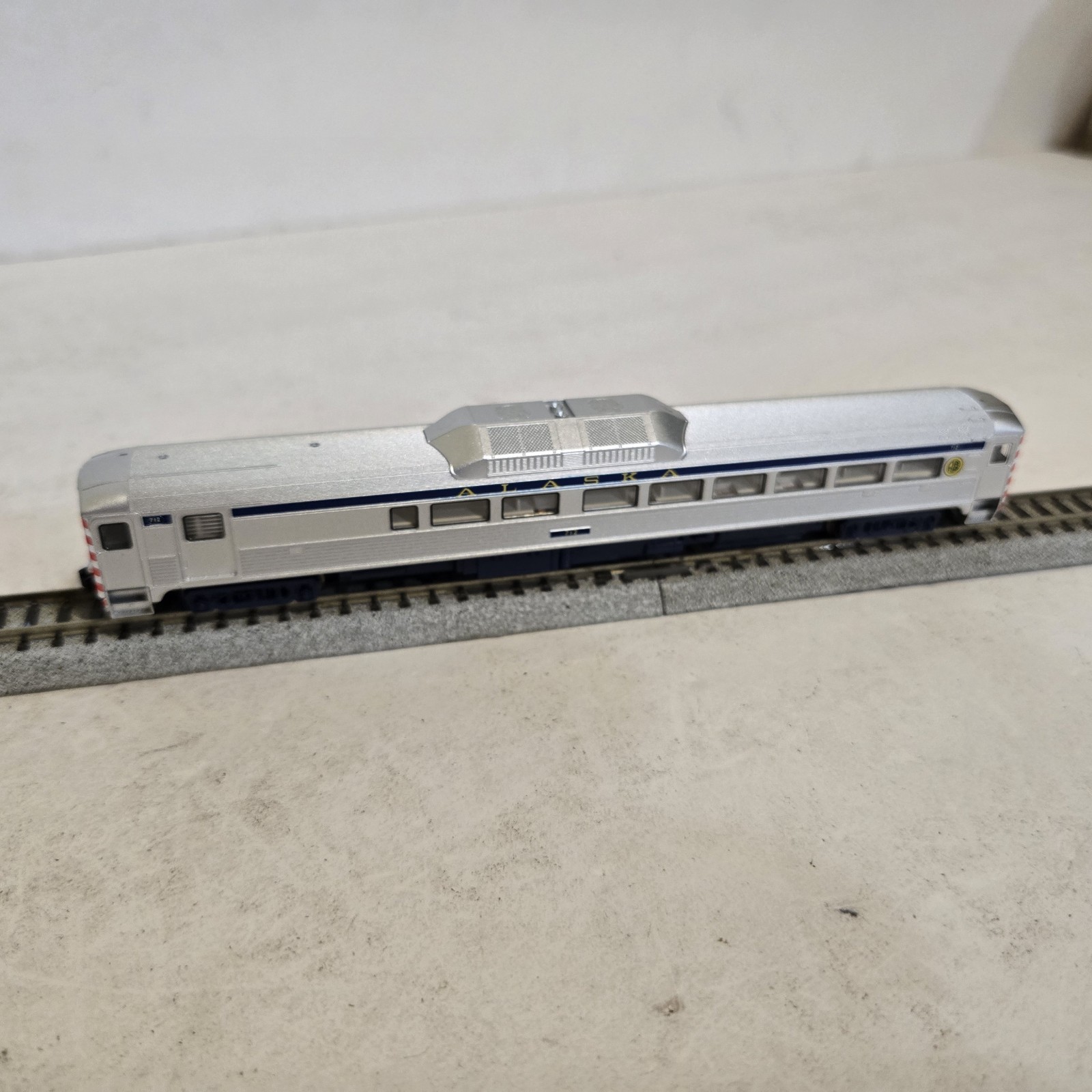 Kato 106-3015 N Scale Alaska RR Rail Diesel Car Set F RDC-2 Loco Set Both Run