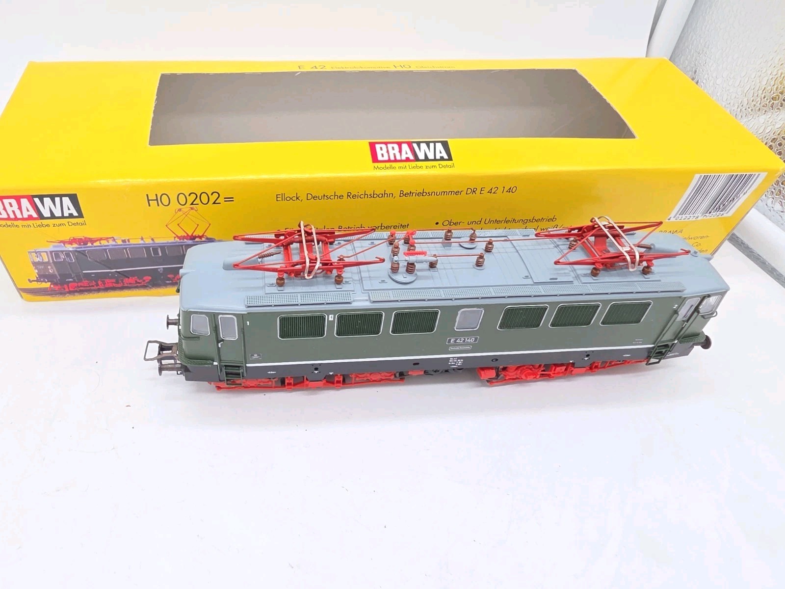 BRAWA 0202 E42 140 DR Electric Locomotive, Green Black Frame, HO