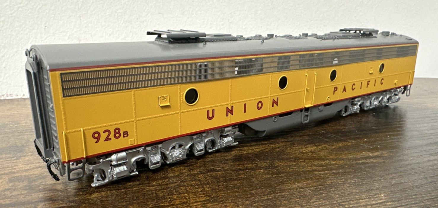 Challenger Imports, Ltd. HO Brass #2467.1x Union Pacific E9B #928B Factory Paint