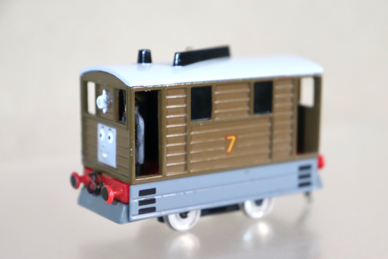 ERTL KIT BUILT THOMAS & FRIENDS TOBY 0-4-0 LOCOMOTIVE 7 with TENSHODO MOTOR od