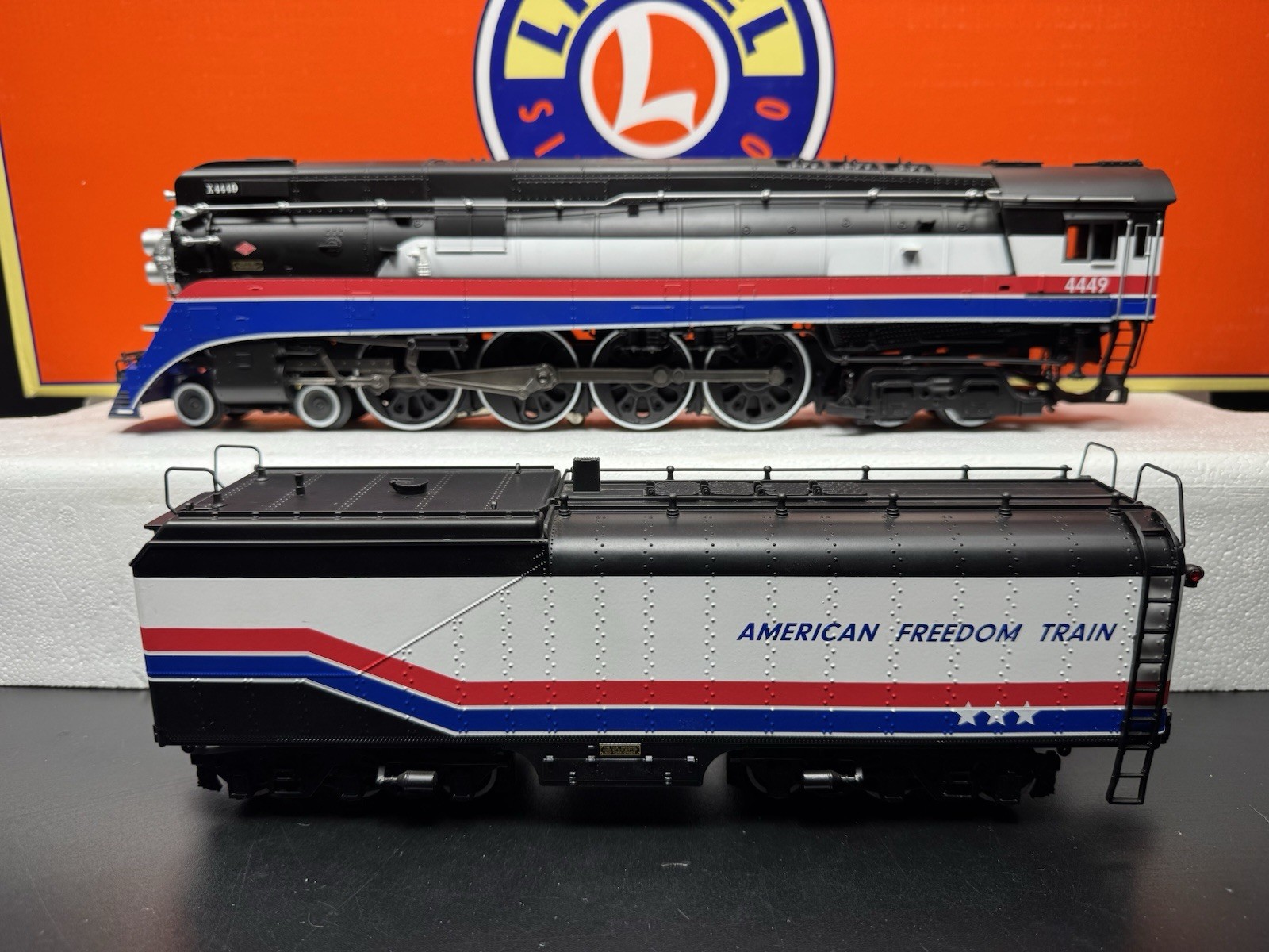 Lionel LEGACY 6-83197 American Freedom Train GS-4 steam engine #4449 LNIB HTF