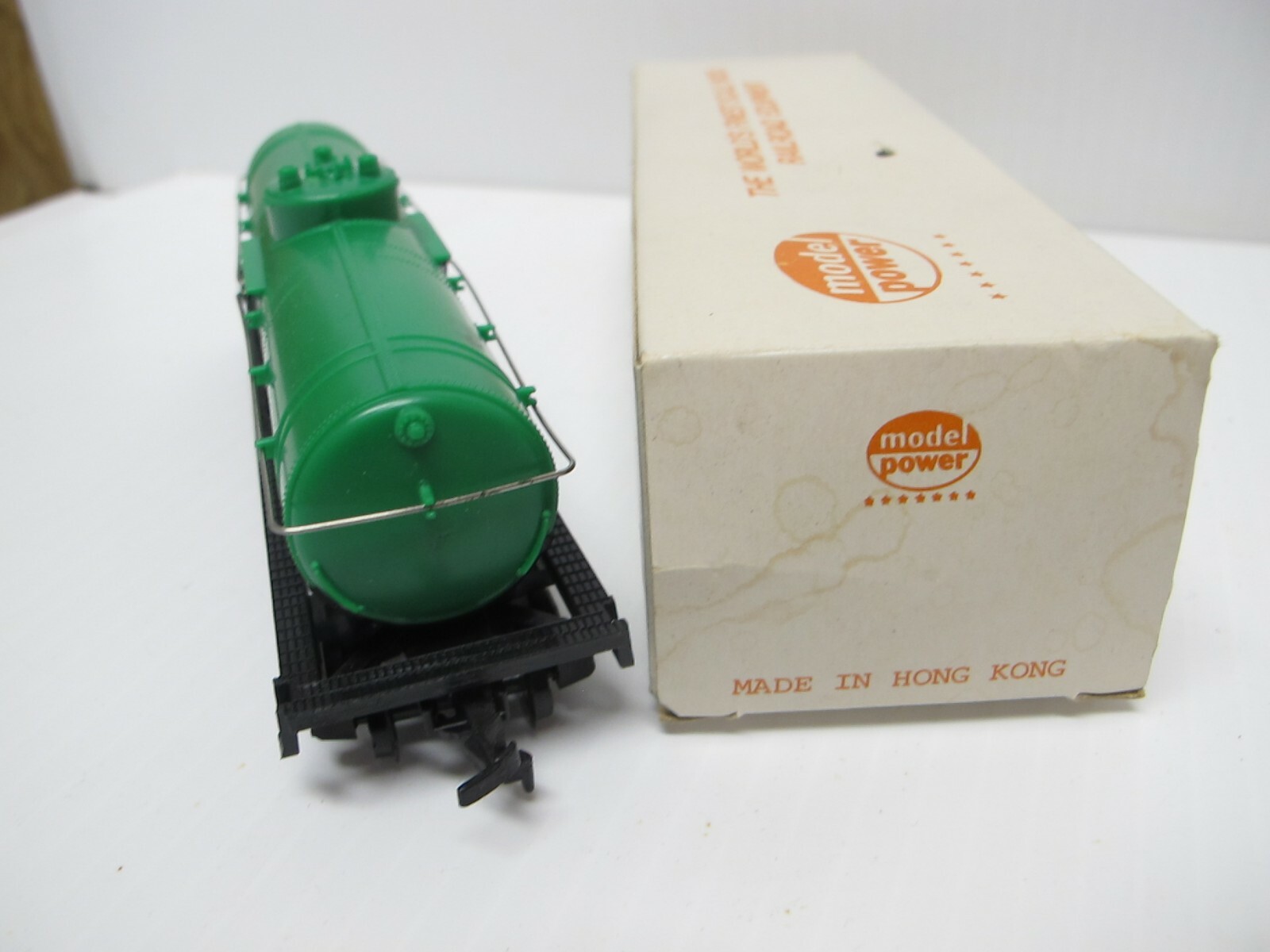 Vintage Model Power~Santa Fe Tank Car Cities Service Train Car~8032~HO Scale~NIB