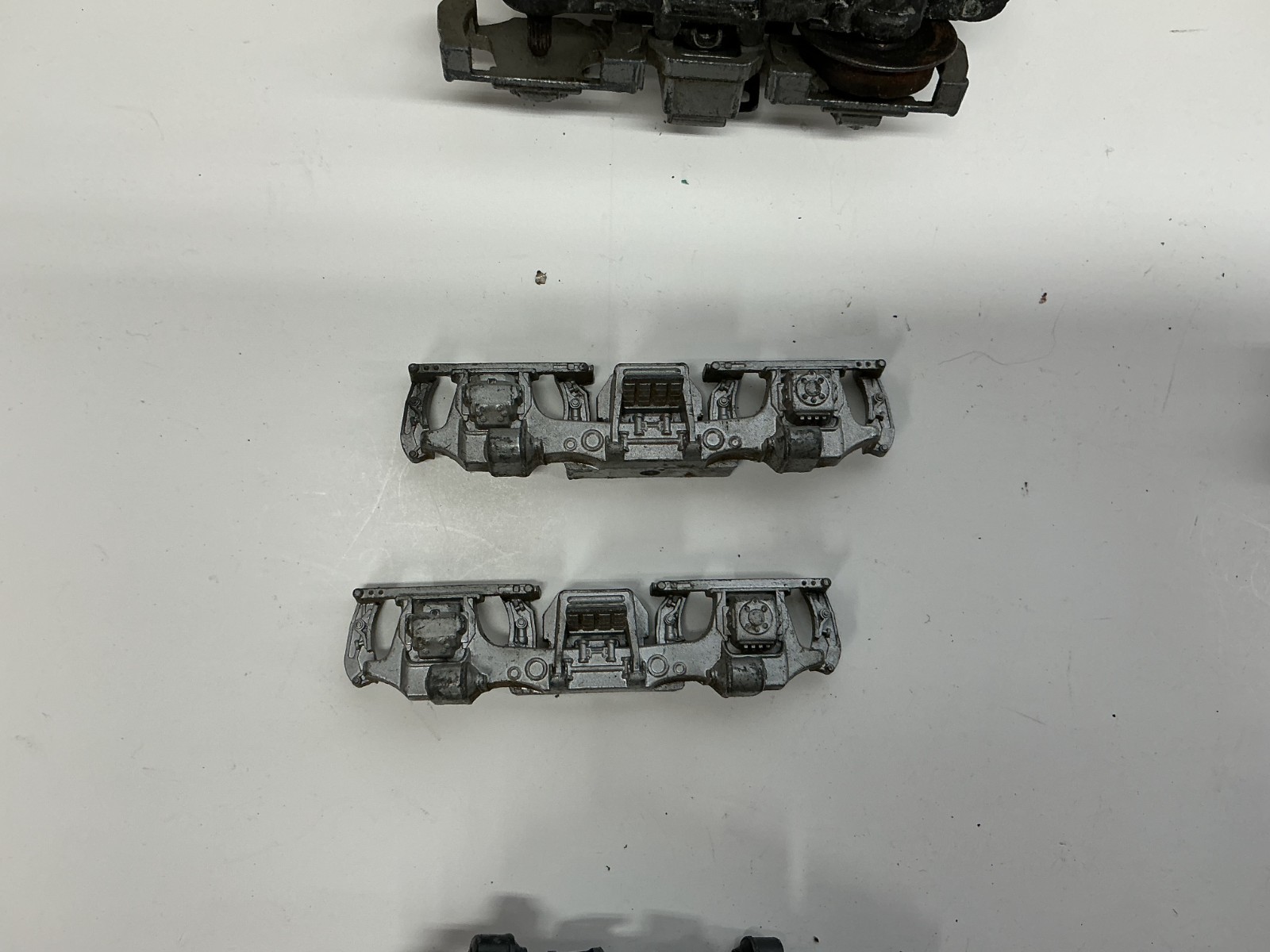 LIONEL ASSORTED F3 TRUCK PARTS