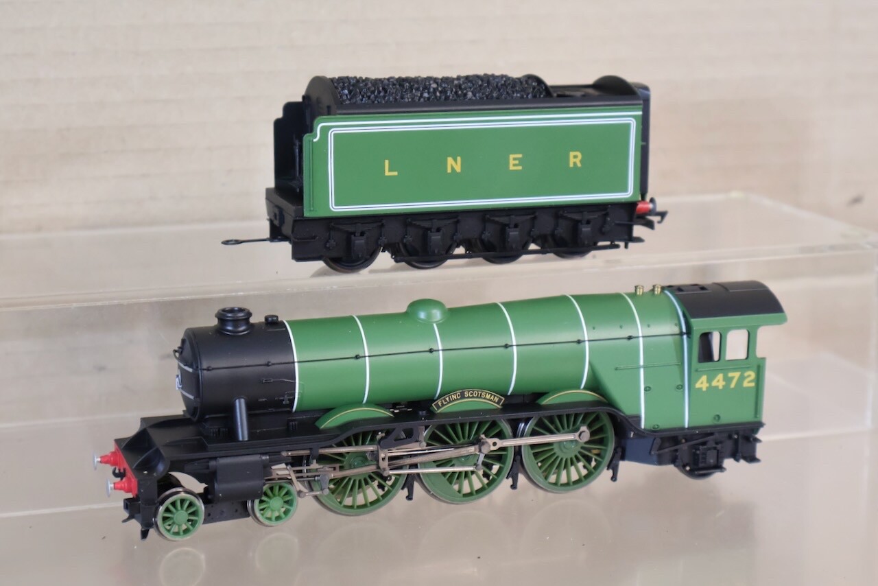 HORNBY R3086 DCC READY LNER 4-6-2 CLASS A3 LOCOMOTIVE 4472 FLYING SCOTSMAN om