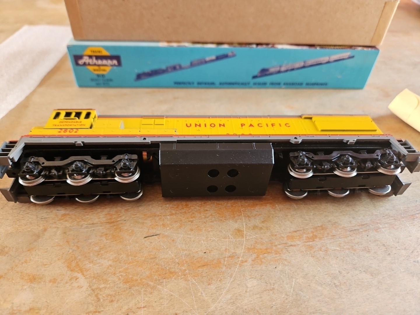 HO ATHEARN 3422 U28C UNION PACIFIC (UP) Road Diesel # 2802 NEW IN BOX