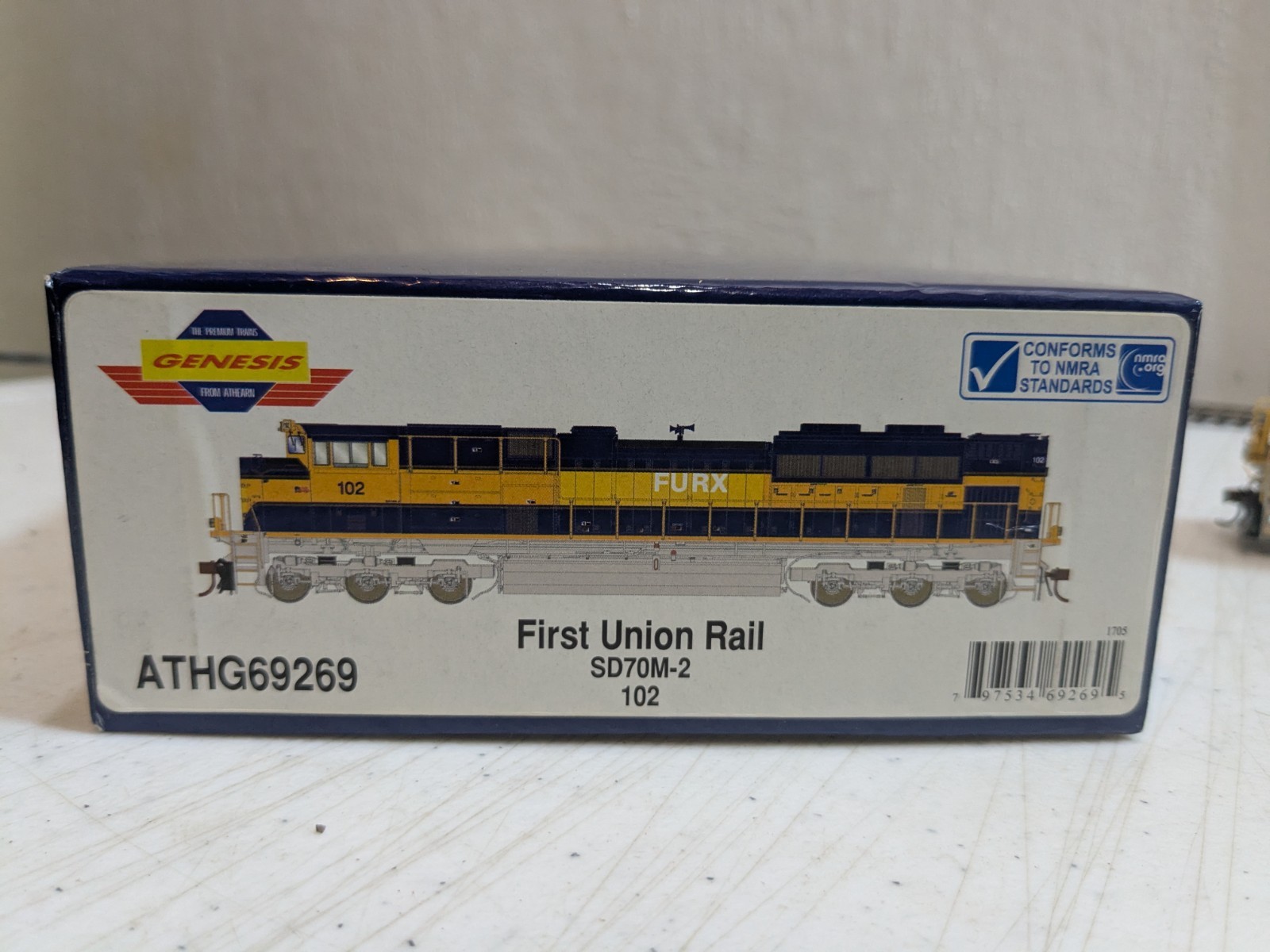 Genesis ATHG69269 – First Union Rail #102 SD70M-2 Diesel Locomotive – DC – HO