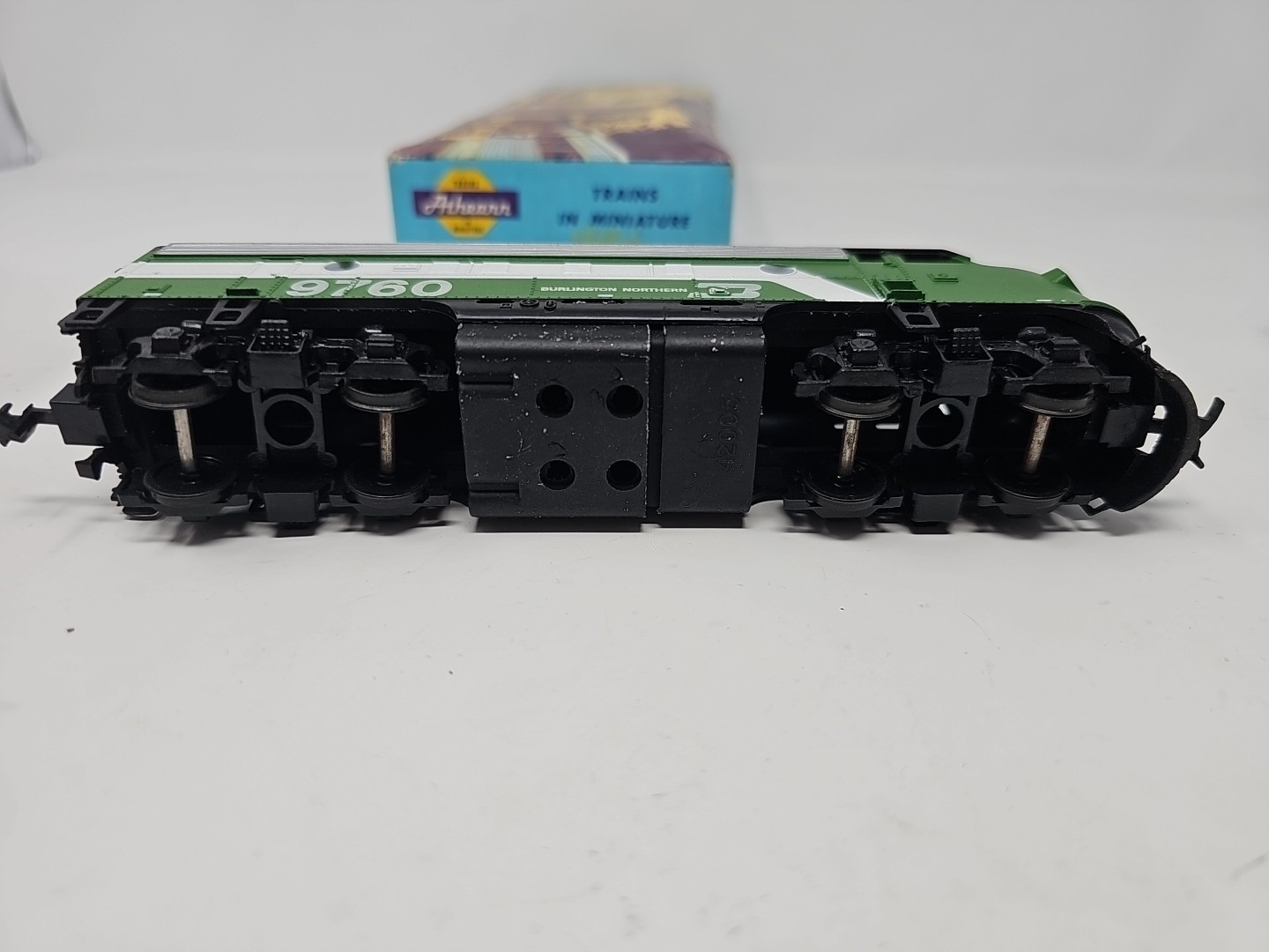 HO Scale Athearn 3011 Burlington Northern 9760 F7A Dummy Diesel Locomotive