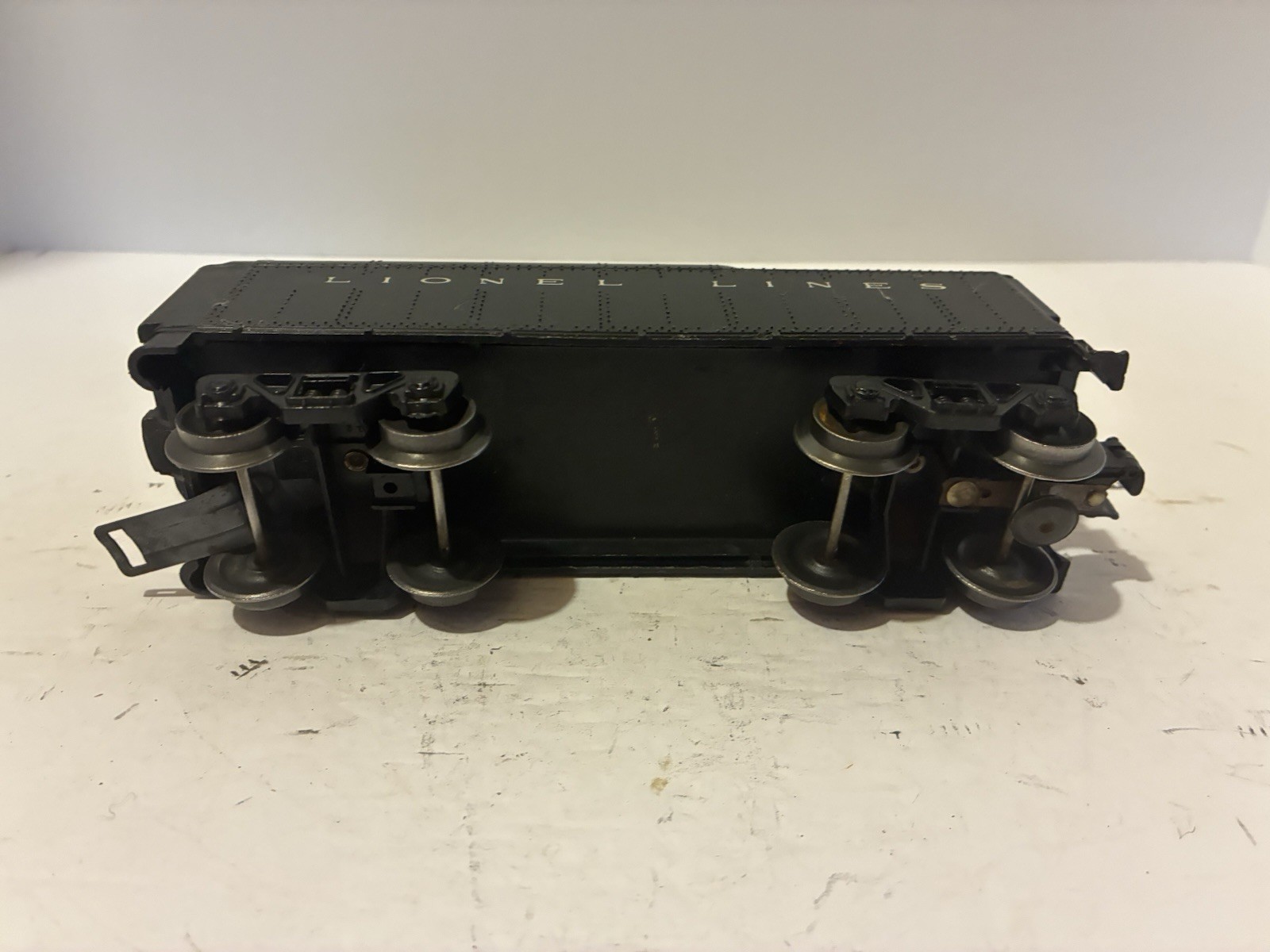 Lionel Modern Era 8902 DC Locomotive With Tender. Tested See Description. Runs.
