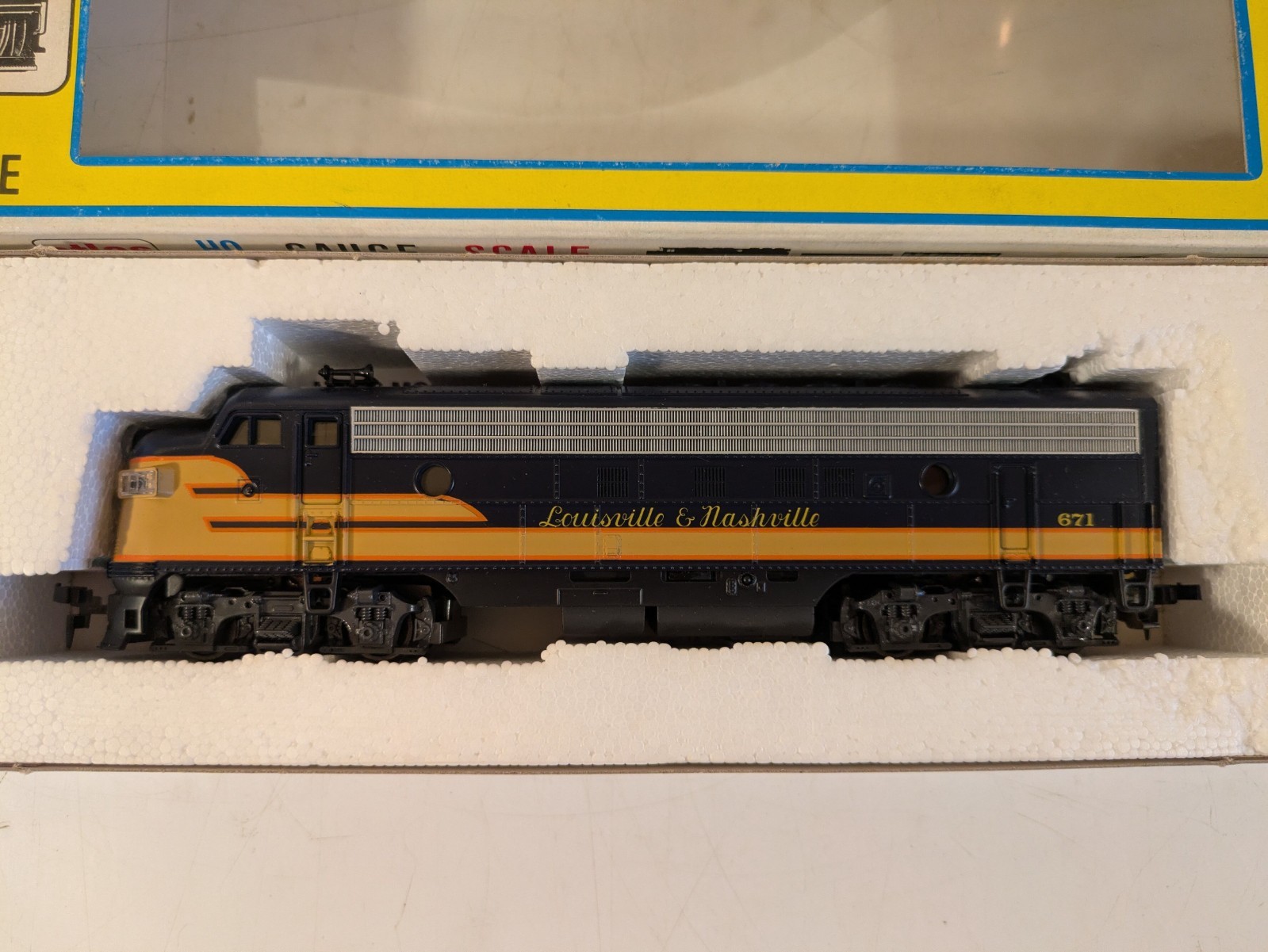 HO EMD FP7 L&N Louisville & Nashville DC NIB NOS # 8324