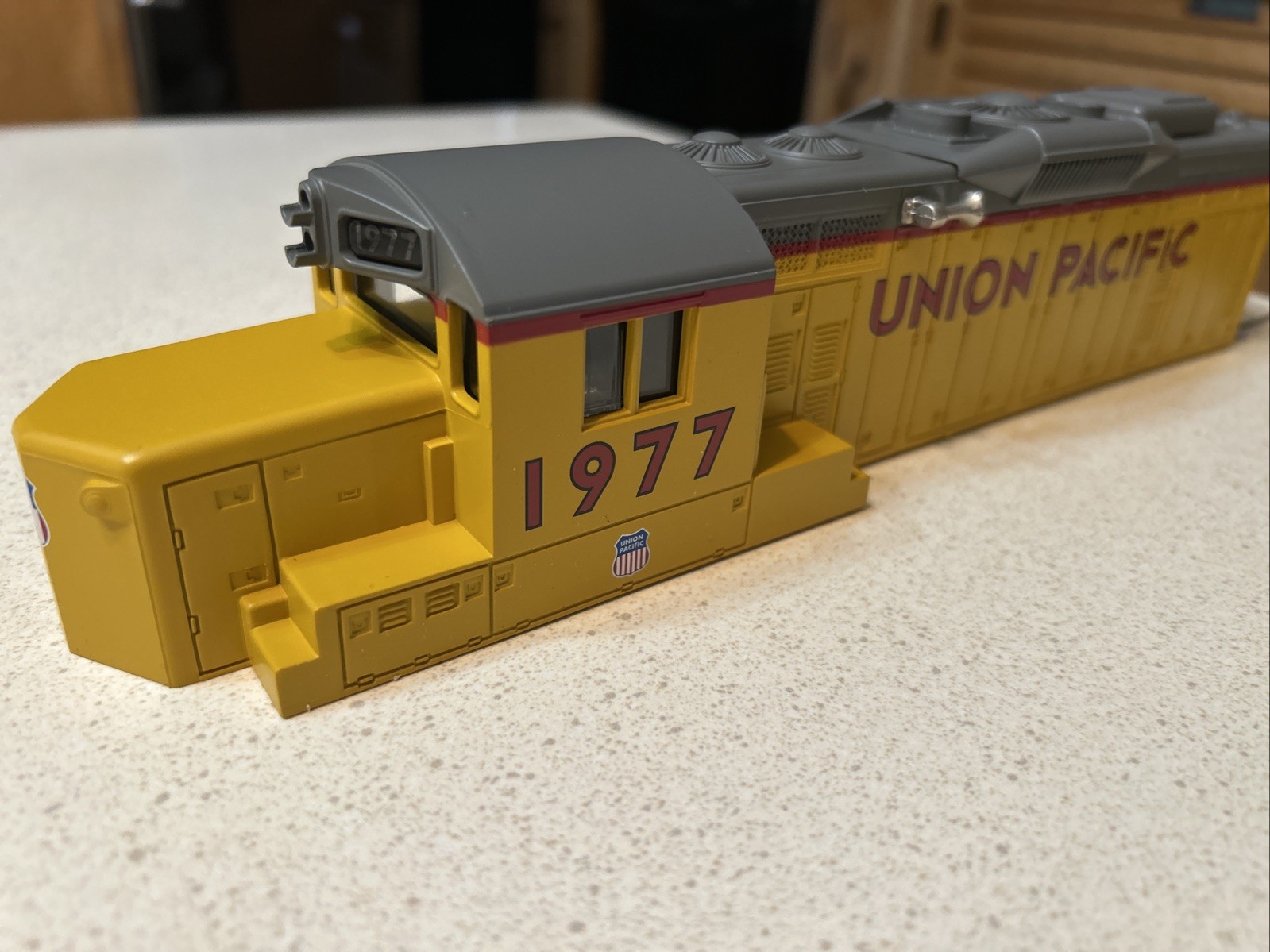 Lionel Union Pacific O Gauge Yellow And Gray Diesel # 1977 Shell Only Lighted