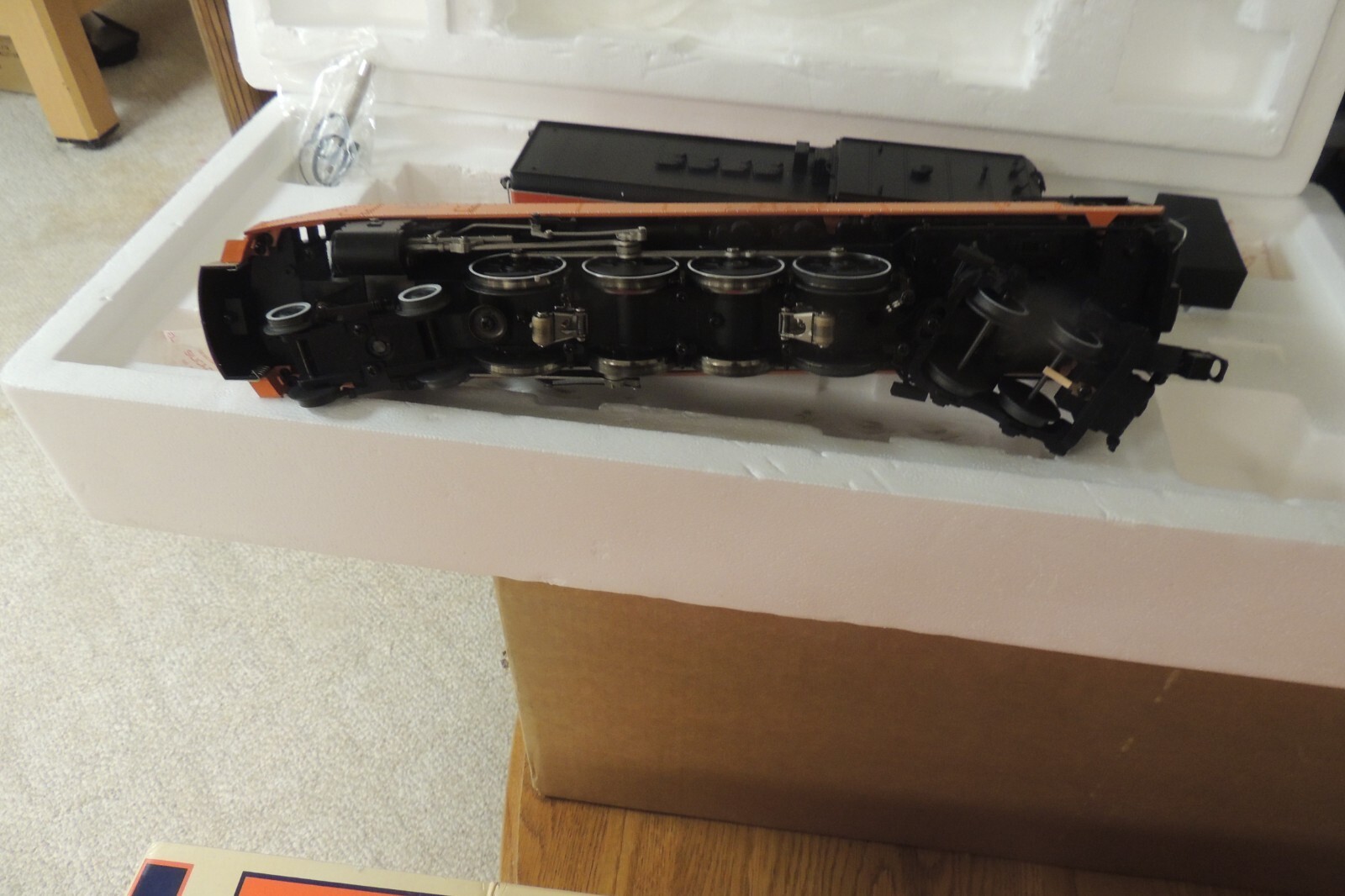 Lionel 6-38079 Southern Pacific “Daylight’ TMCC Scale 4-8-4 GS-2 #4410