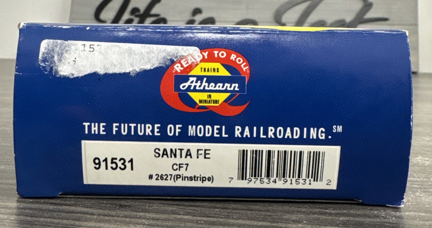 Athearn RTR HO #91531 Santa Fe CF7 #2627 Pinstripe – DCC Ready & LNIB!