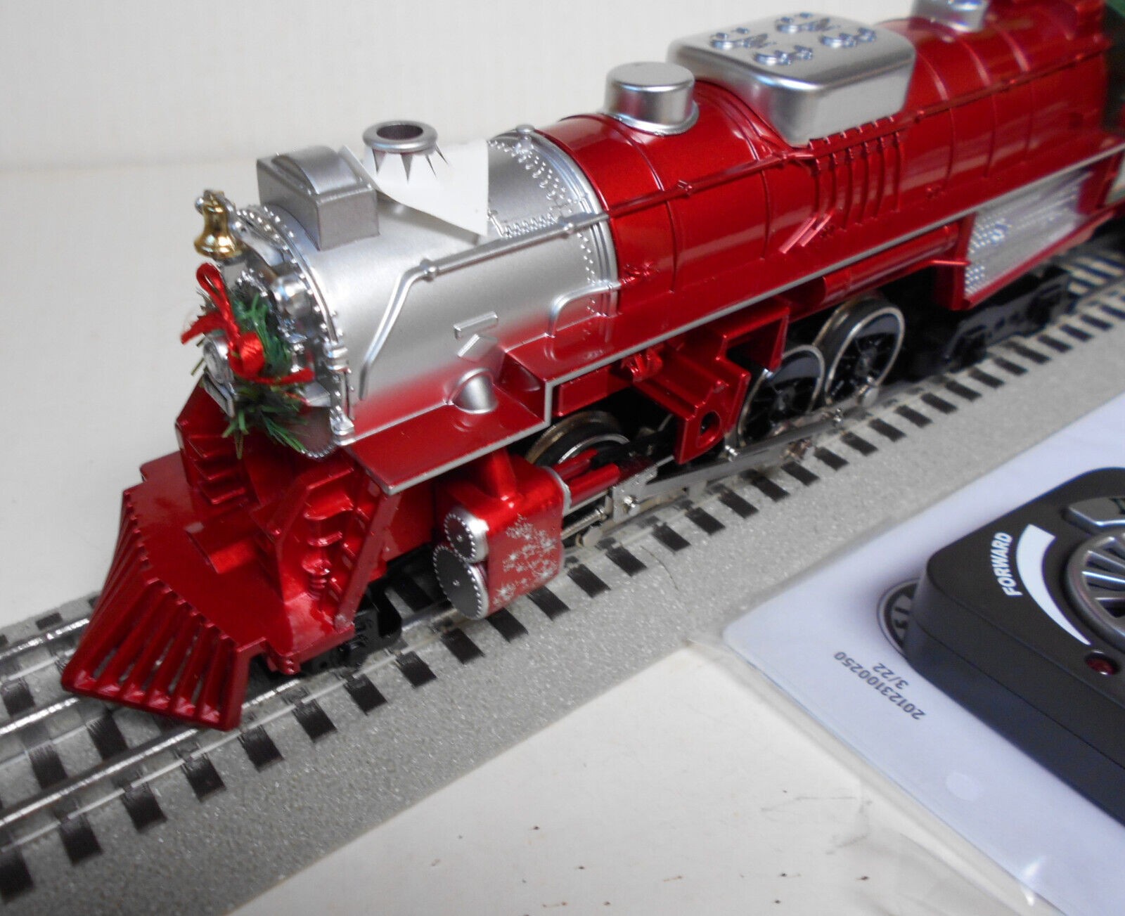 LIONEL 2123100-E CHRISTMAS EXPRESS LIONCHIEF BERKSHIRE STEAM LOCO O GAUGE
