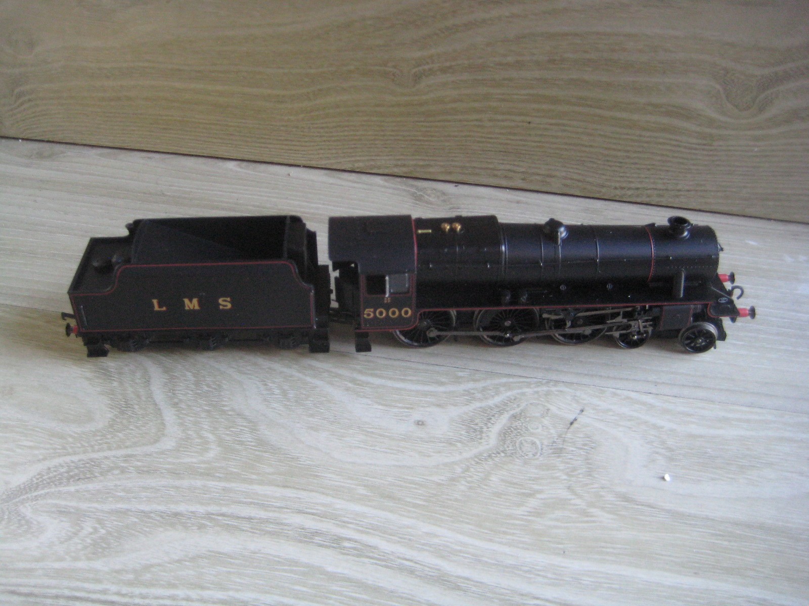 HORNBY RAILWAYS R2323 LMS 4-6-0 CLASS 5MT No 5000 NRM SPECIAL (FABULOUS)