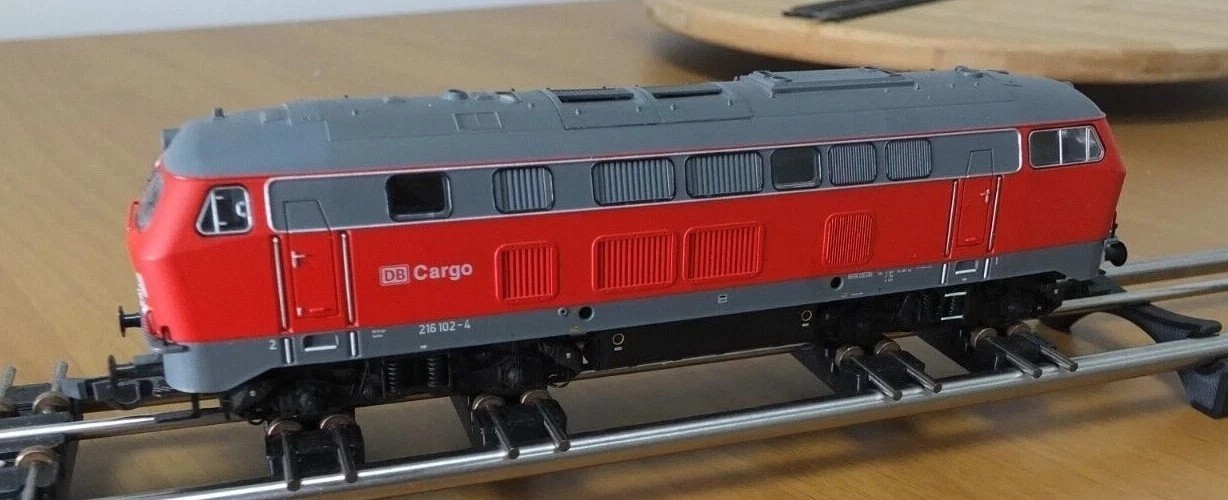 Brawa 0384 HO gauge DB BR 216 diesel locomotive in DB Cargo livery