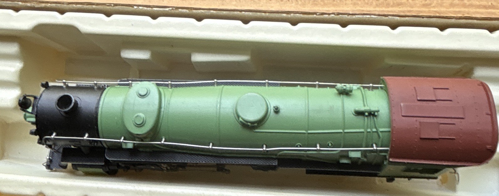 AHM/Rivarossi HO Crescent Limited 4-6-2 Steam Loco 5087-E